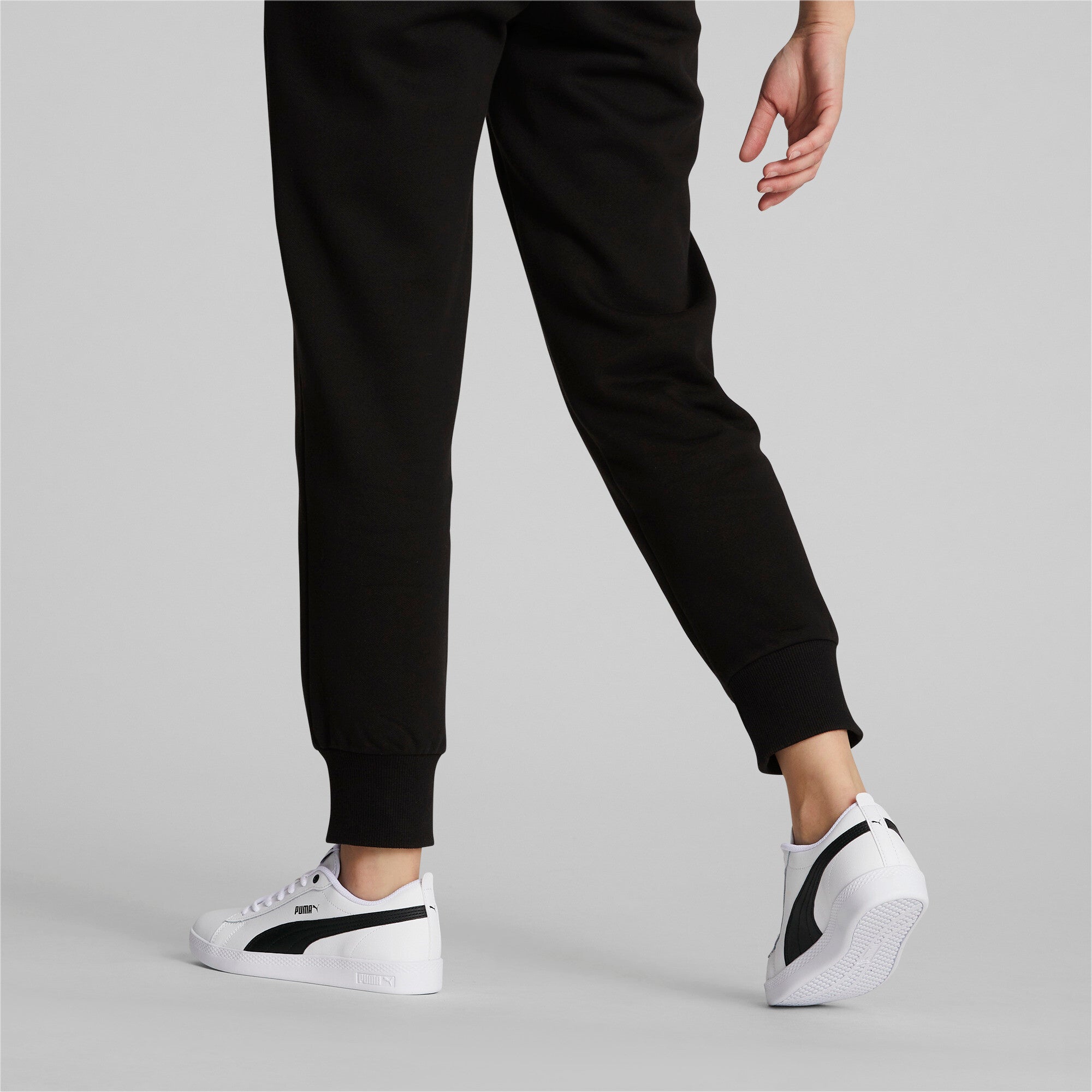 Puma Smash Womens v2 L - White/Black
