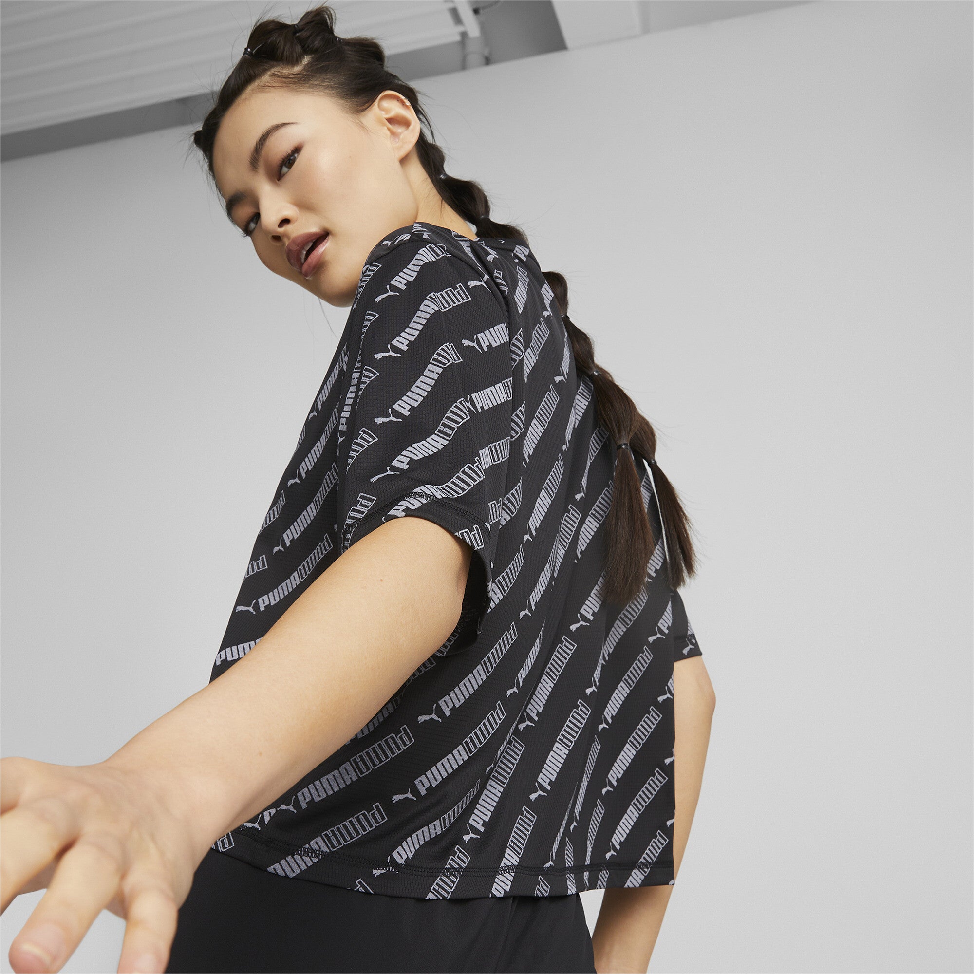 Train Favorite AOP Crop SS Tee - Puma Black / XL - PUMA Apparel THE MIX