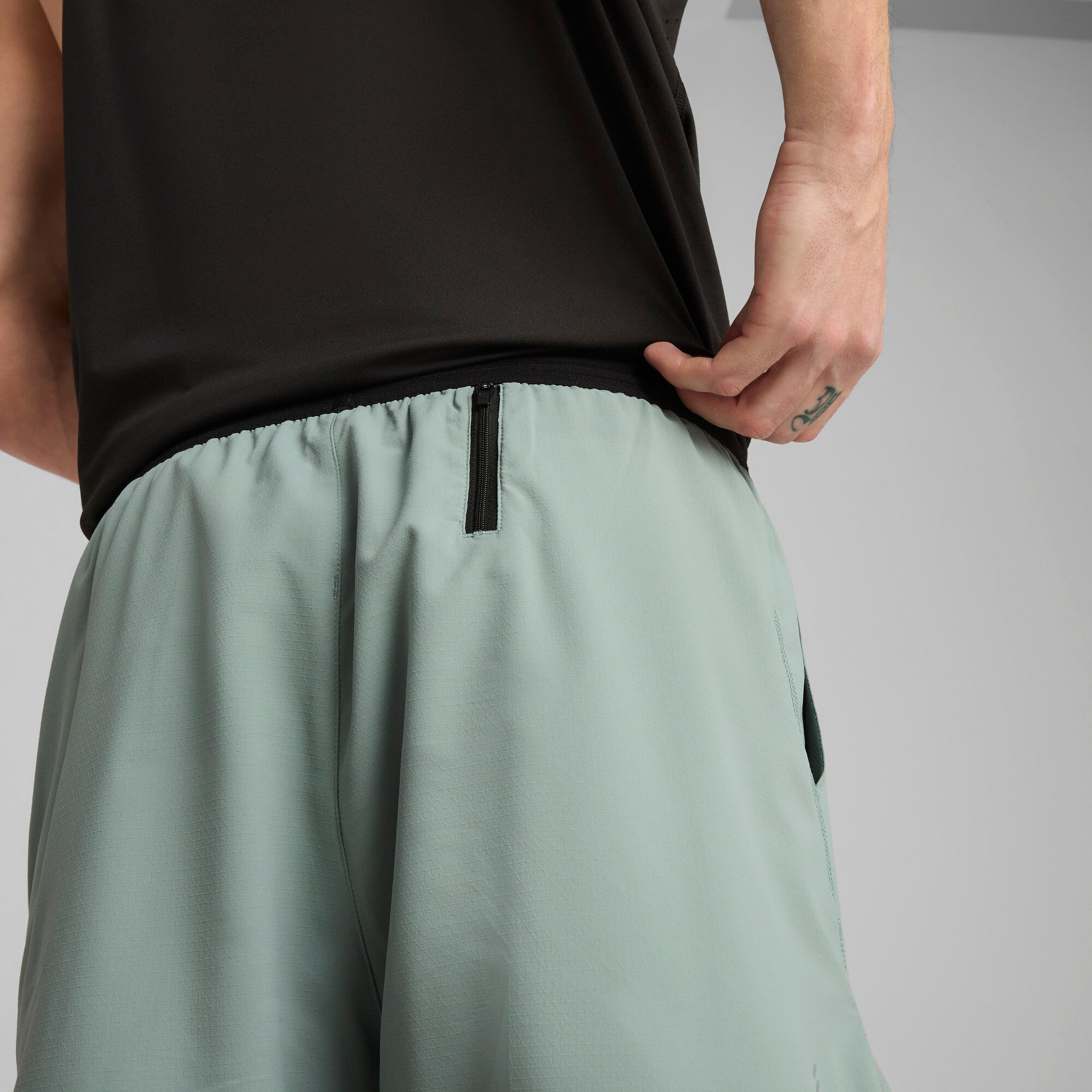 PUMA Run Ultraweave 6" Men's Linerless Running Shorts