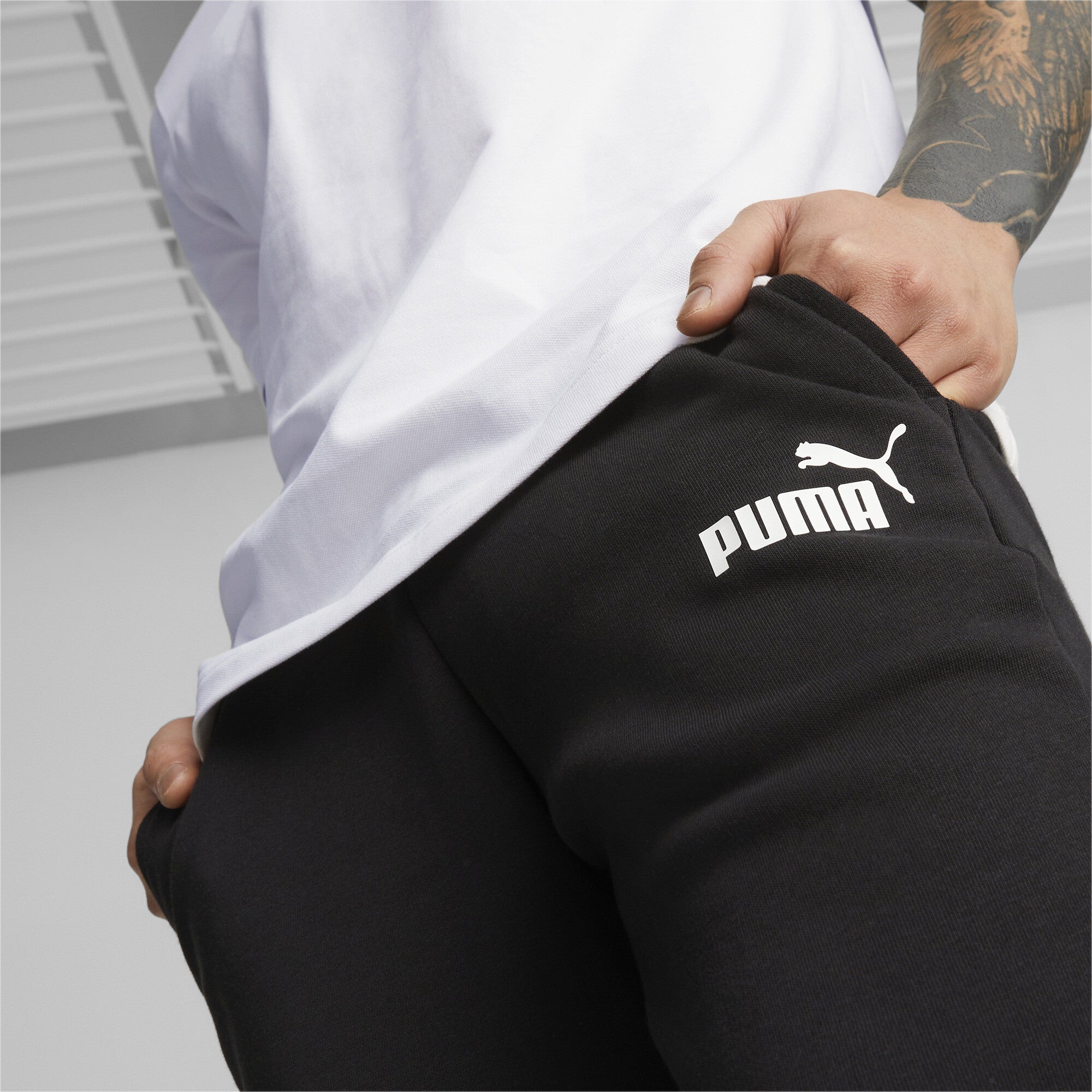 ESS Logo Pants TR Cl