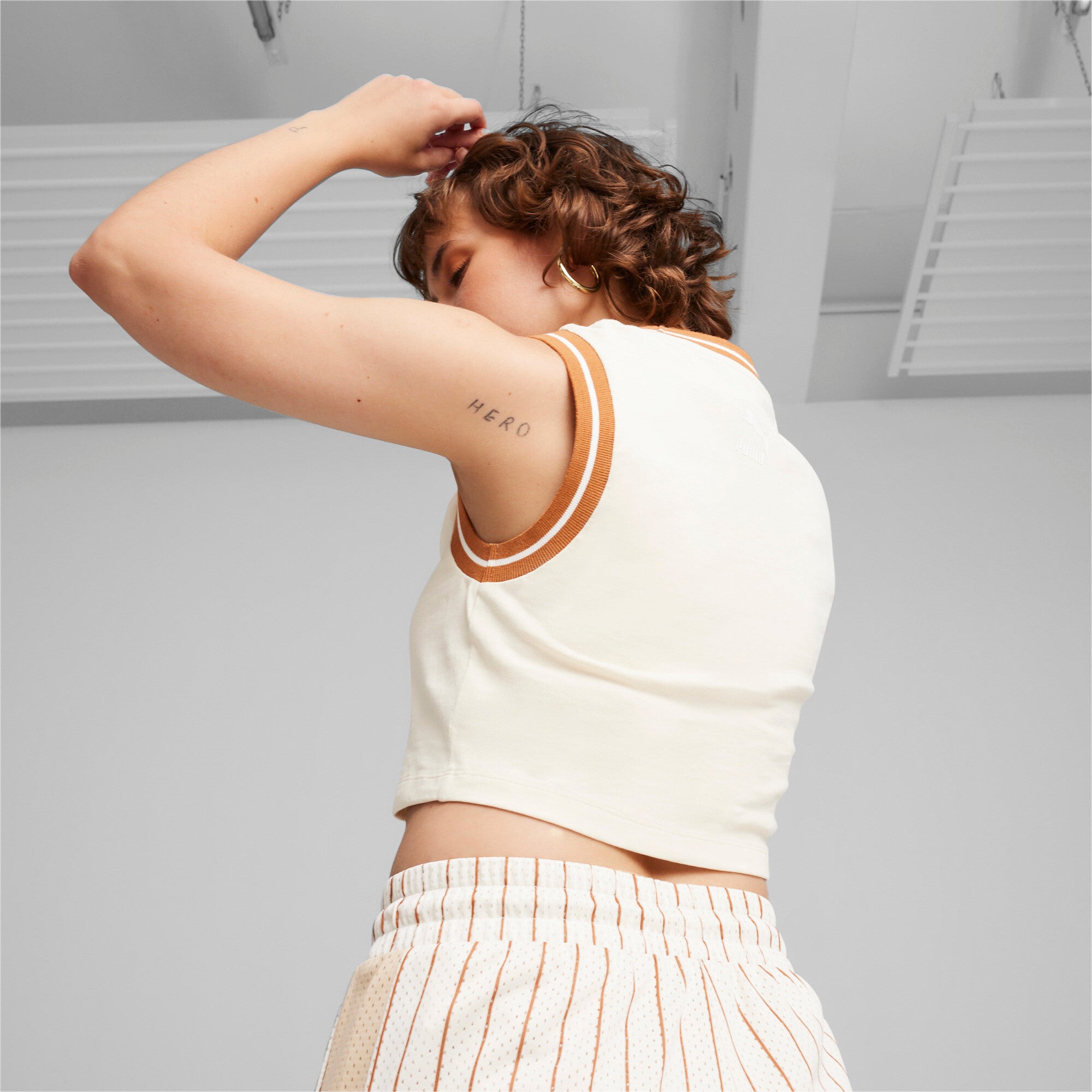 PUMA Team Graphics Crop