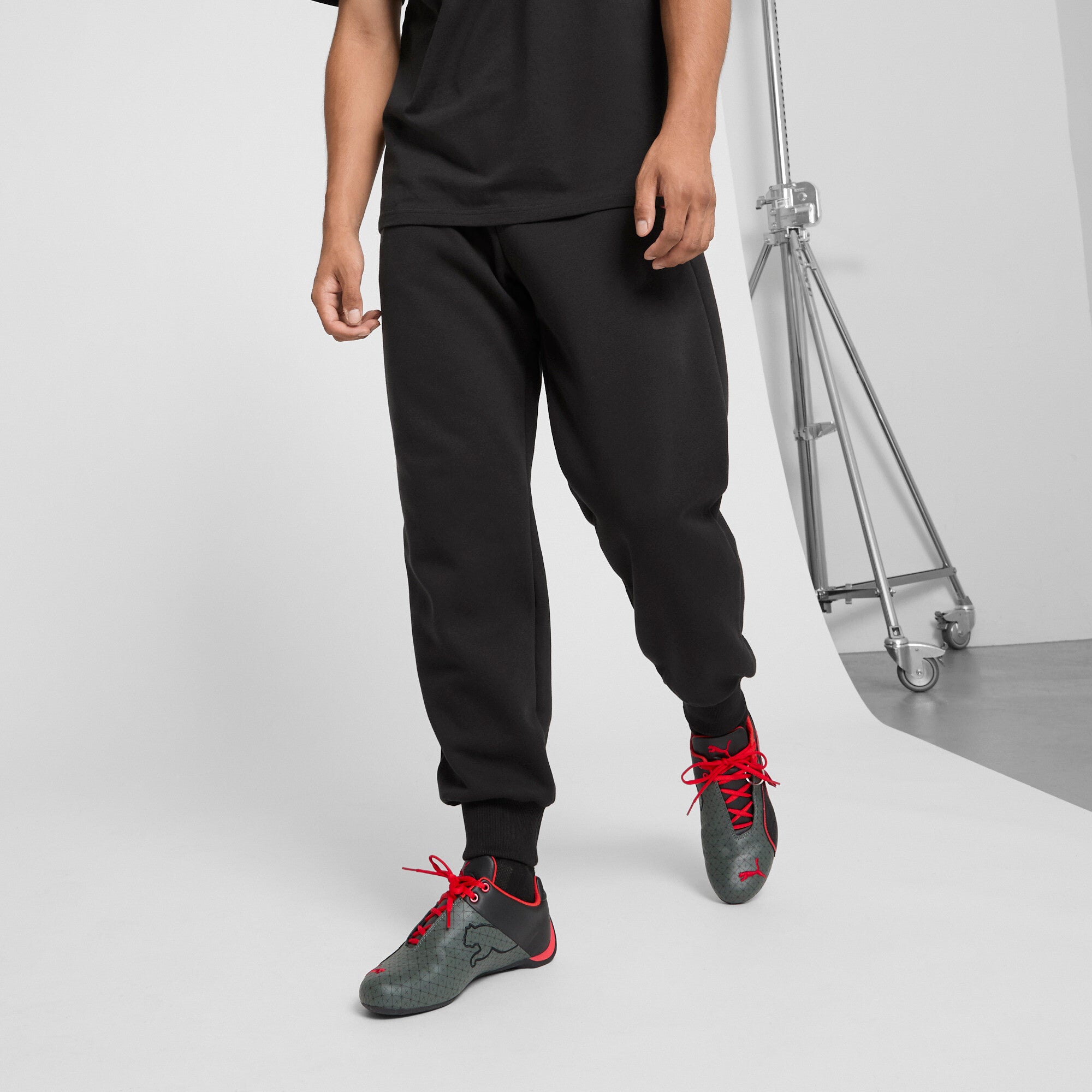 PUMA x F1® Essentials Men's Motorsport Sweatpants