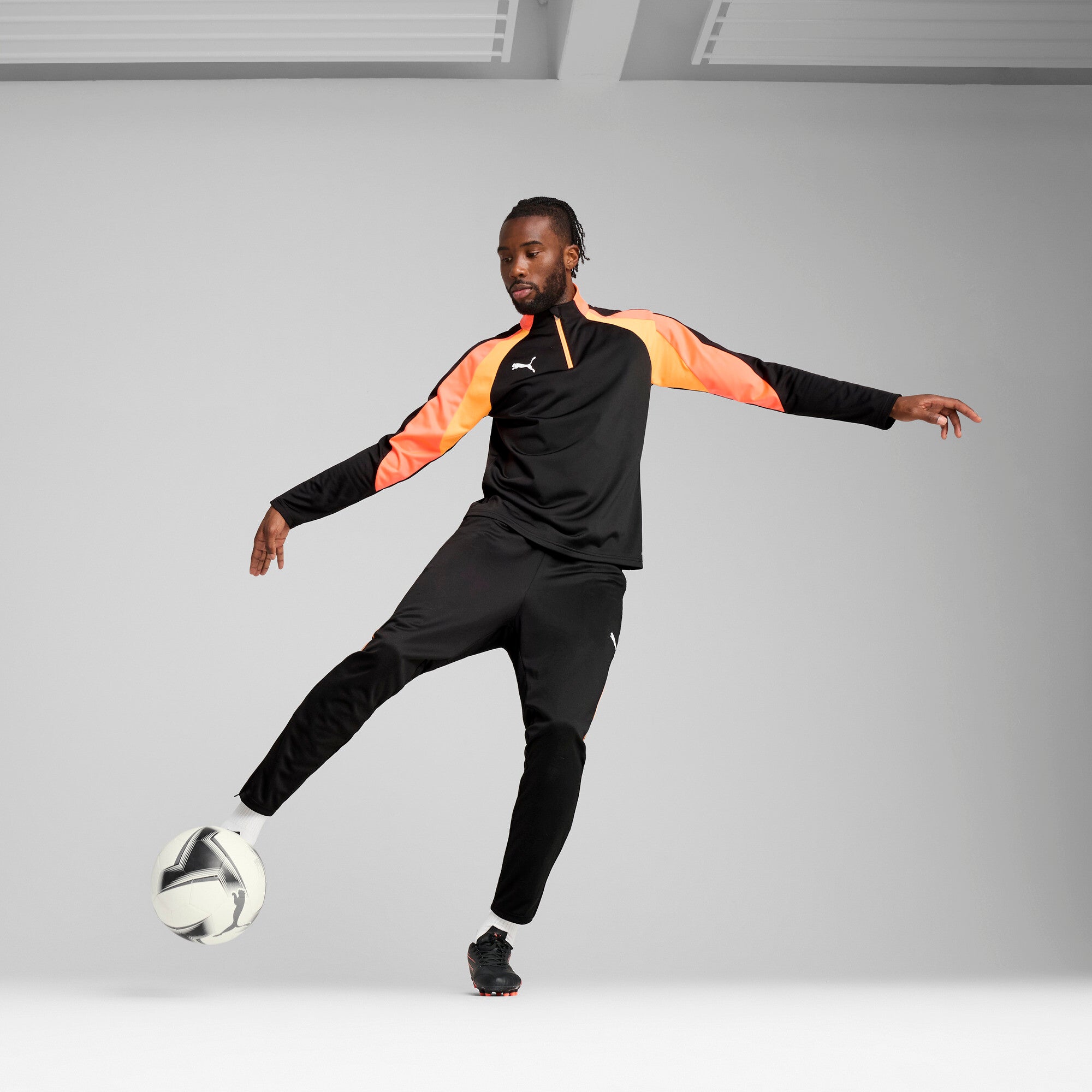 PUMA IndividualLIGA Men's Soccer Pants