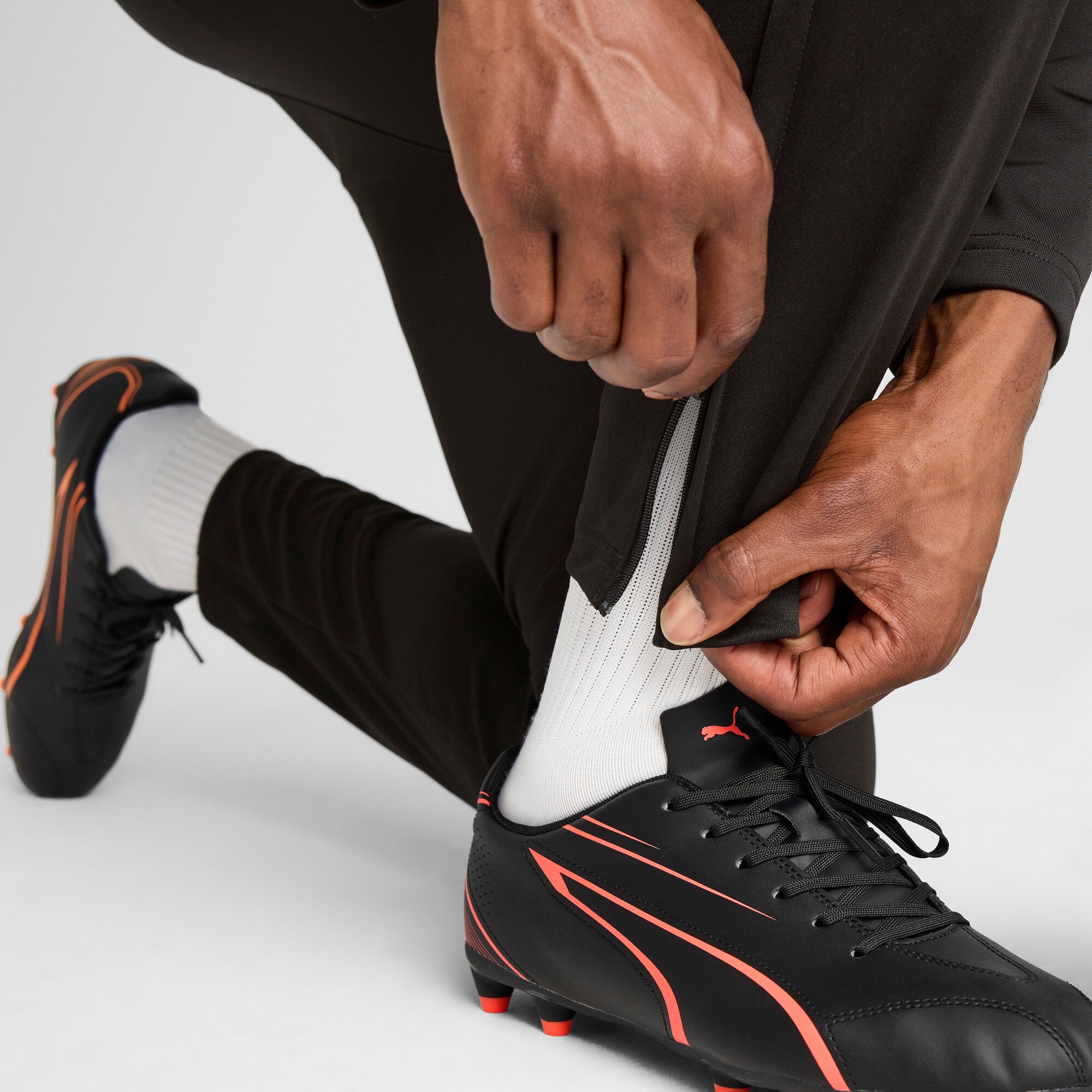 PUMA IndividualLIGA Men's Soccer Pants