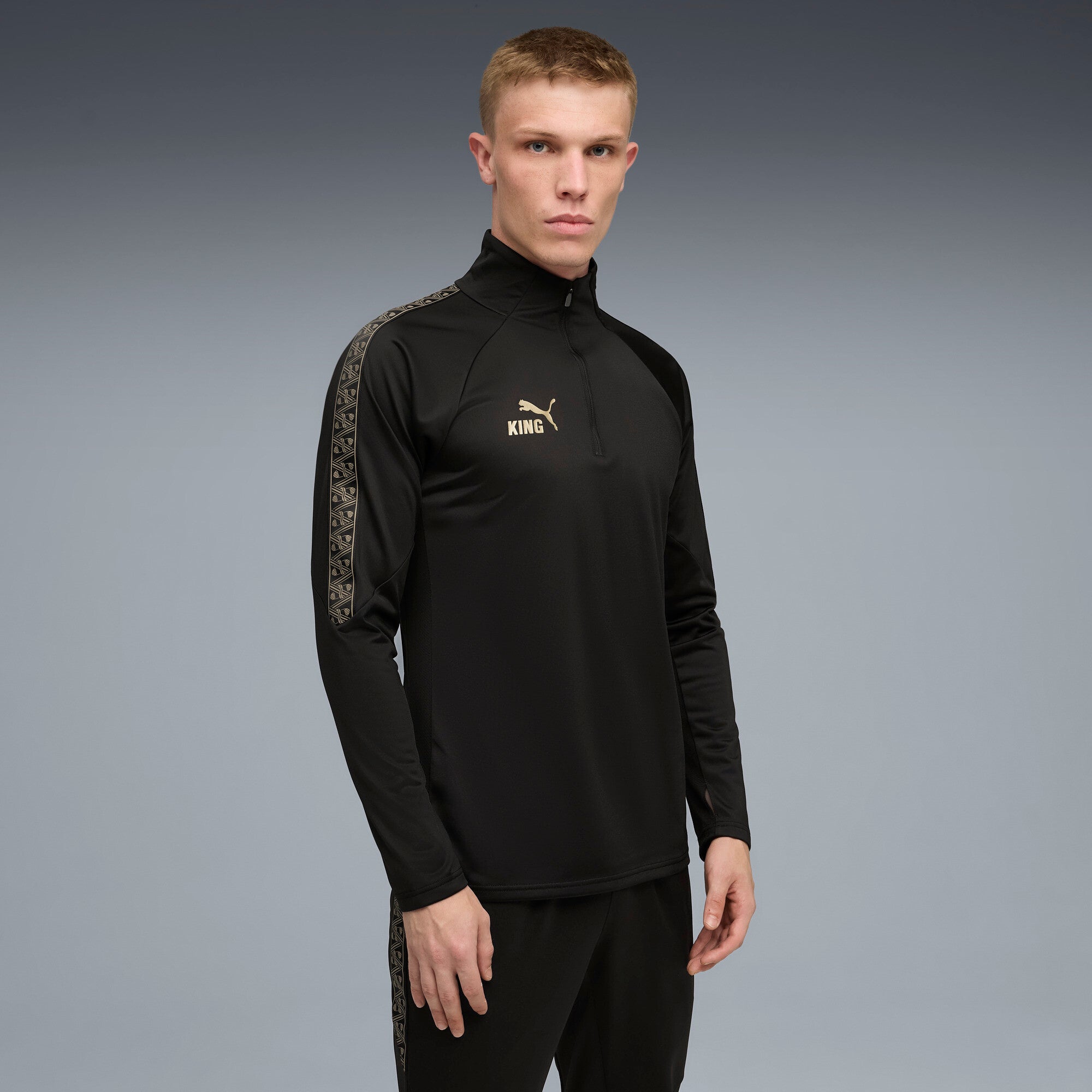 PUMA Kingtouch Football Quarter-Zip Top Men