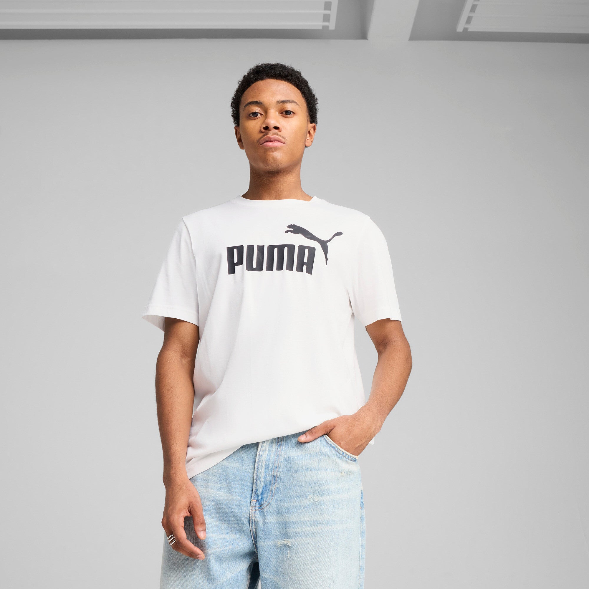 PUMA Essentials No. 1 Logo Men's Tee