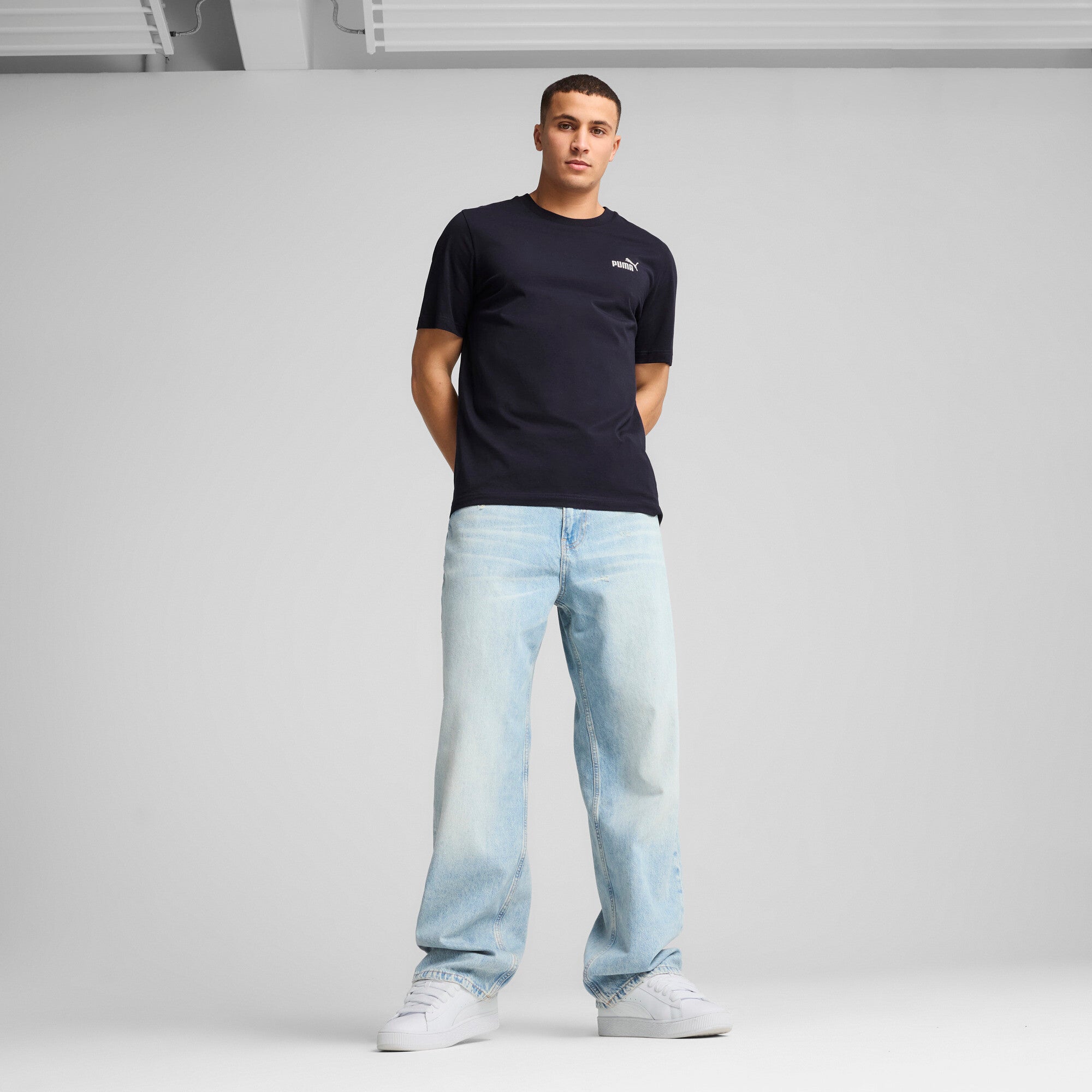 PUMA Essentials Small No. 1 Logo Men's Tee