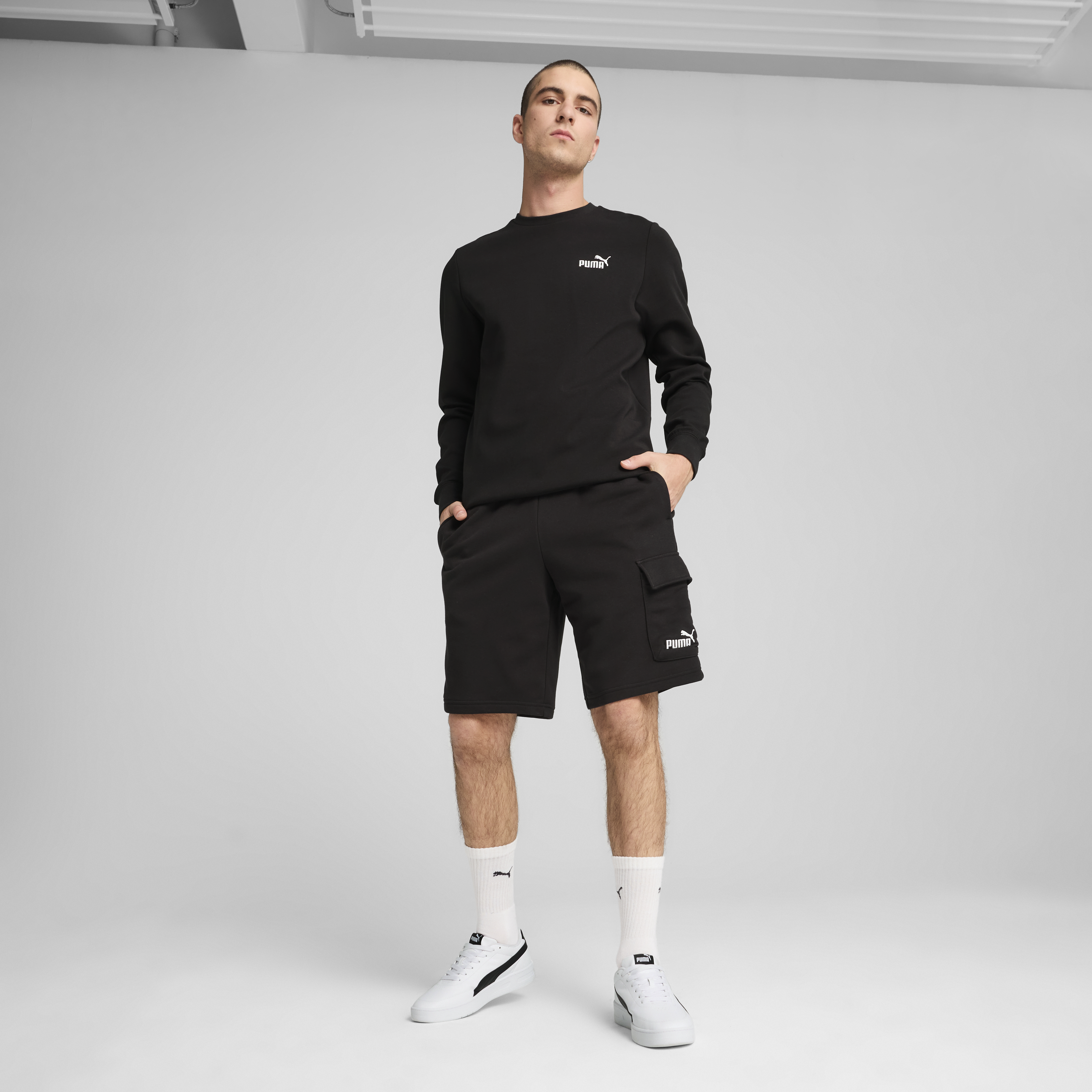 PUMA Essentials No. 1 Logo Cargo 10" Shorts Men