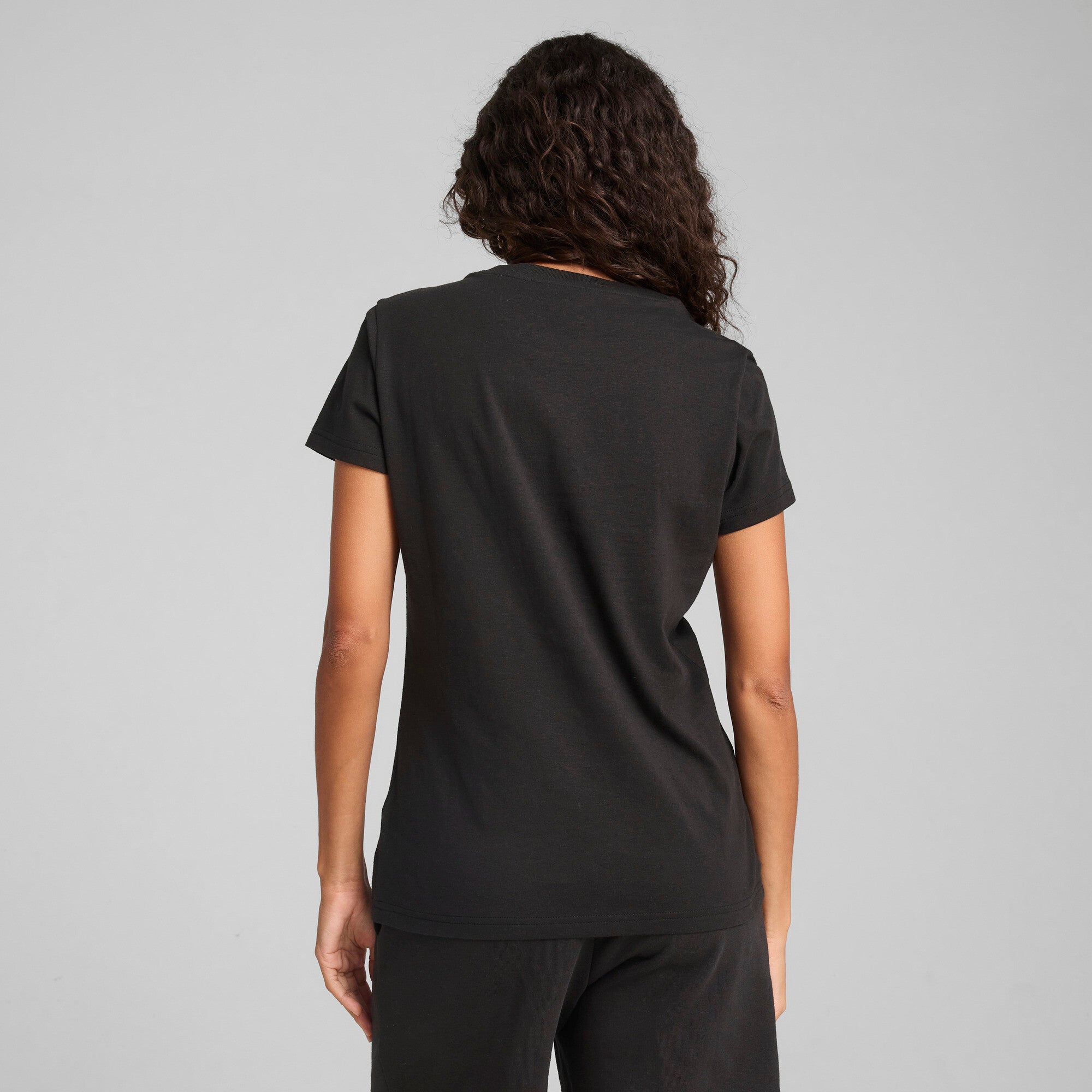 PUMA Essentials SCRIPT Tee Women