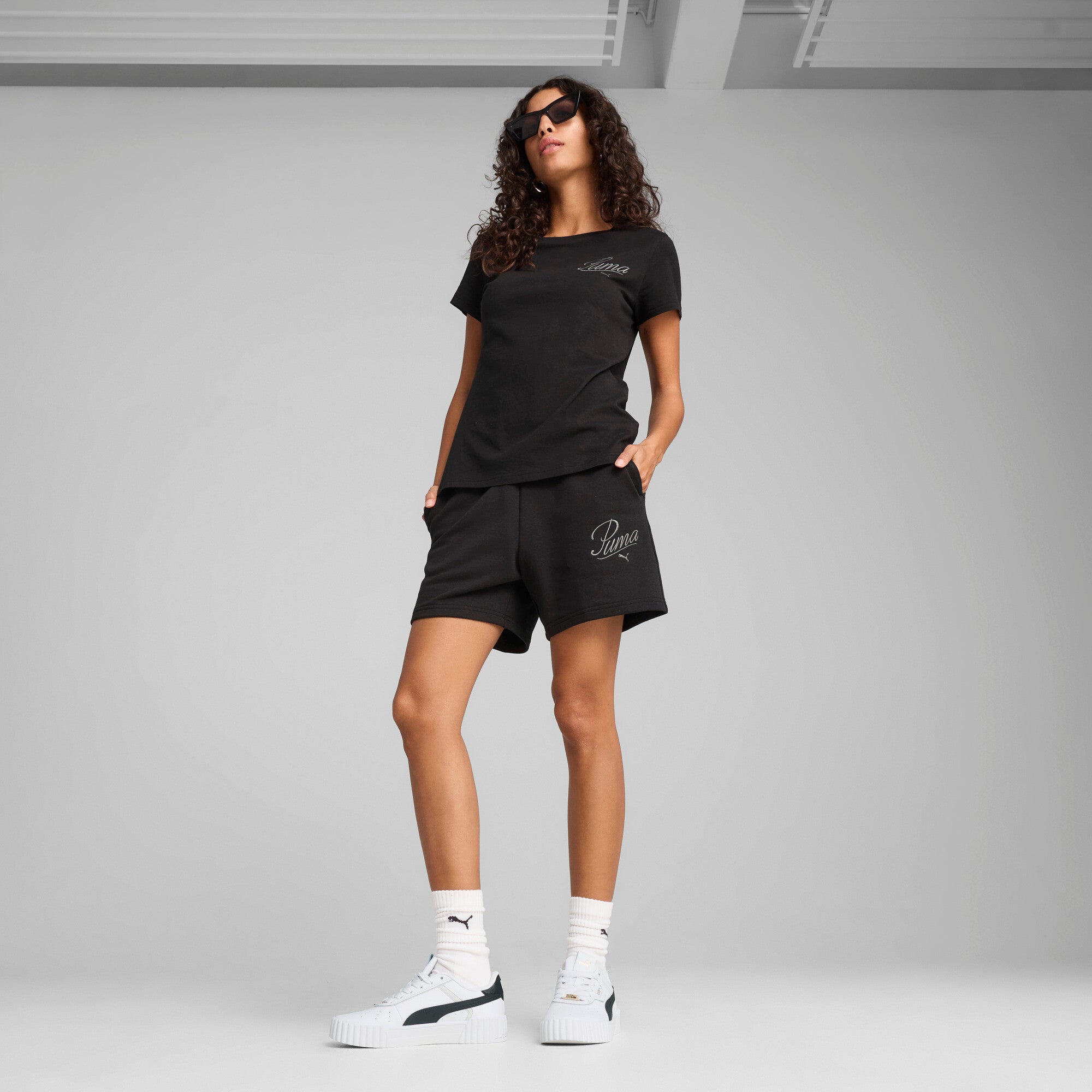 PUMA Essentials SCRIPT Tee Women