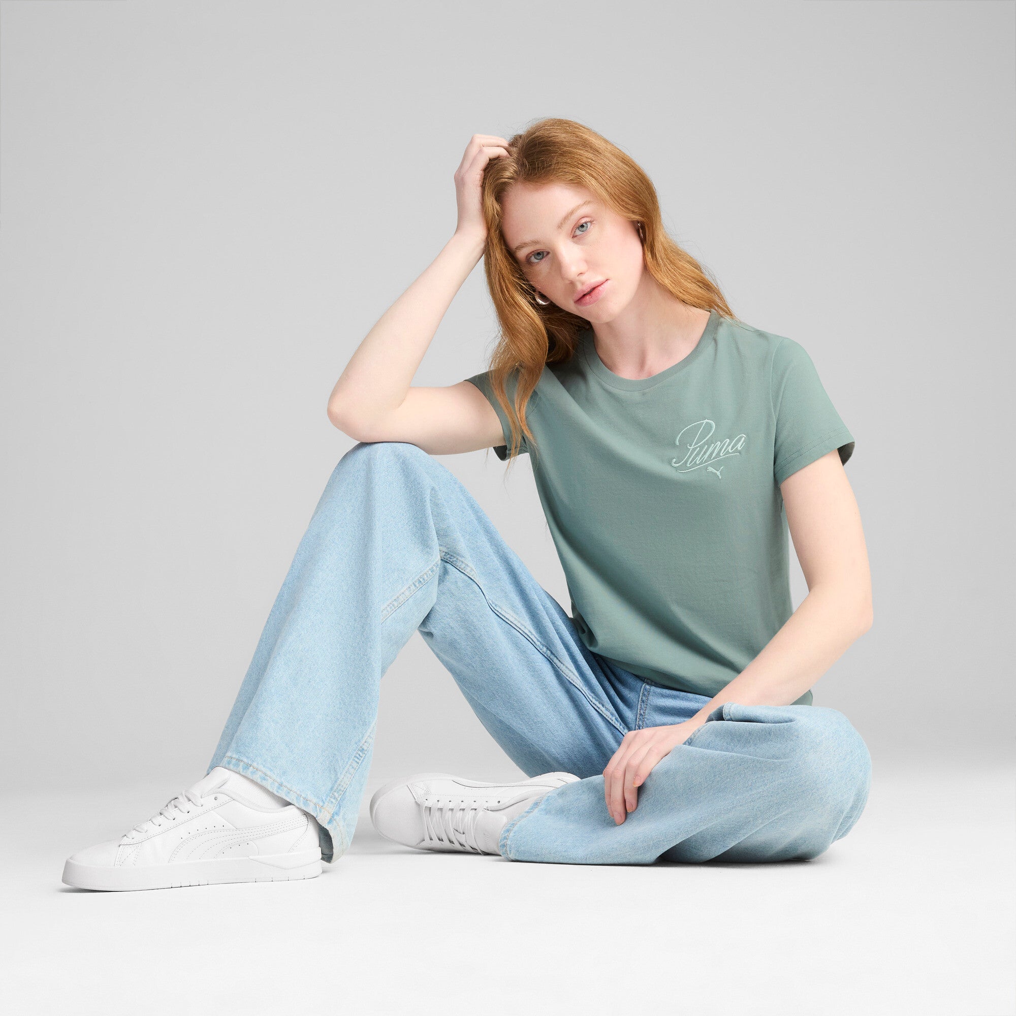PUMA Essentials SCRIPT Tee Women