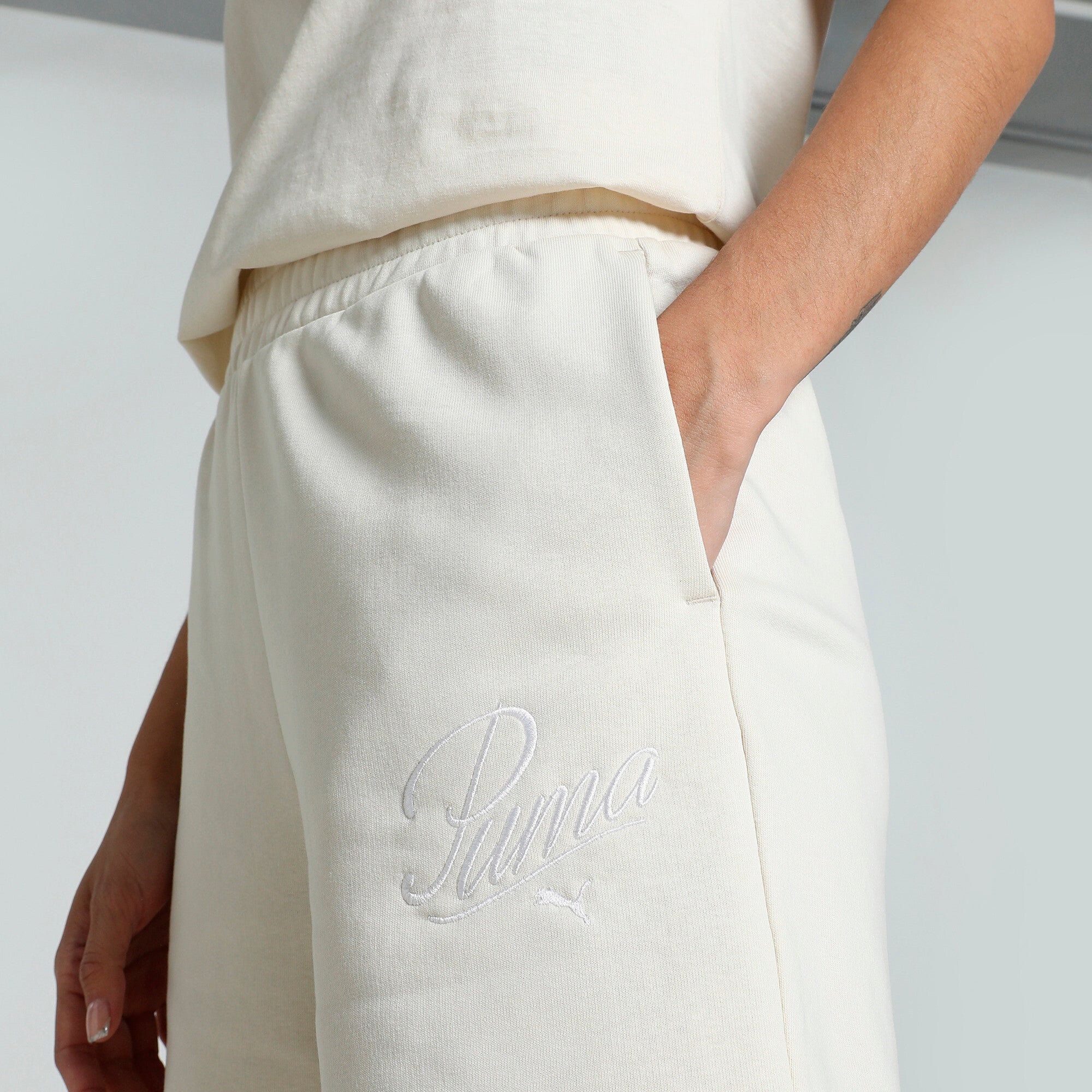 PUMA Essentials Script 5" High-Waist Shorts Women