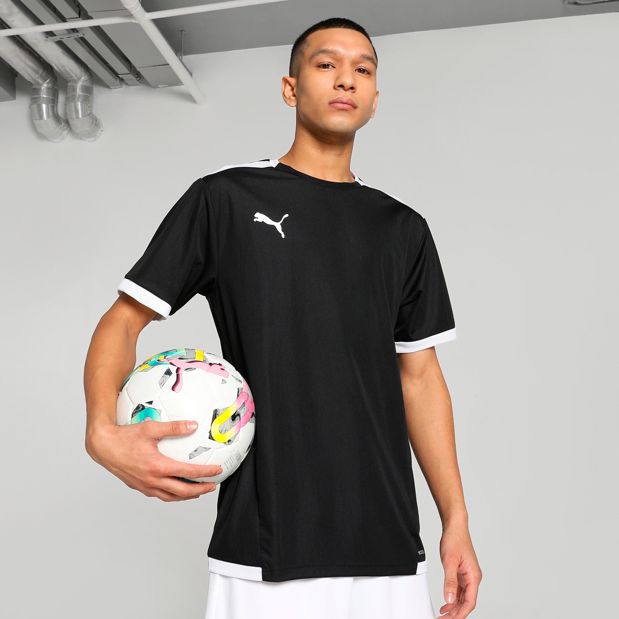 PUMA teamLIGA Football Jersey Men