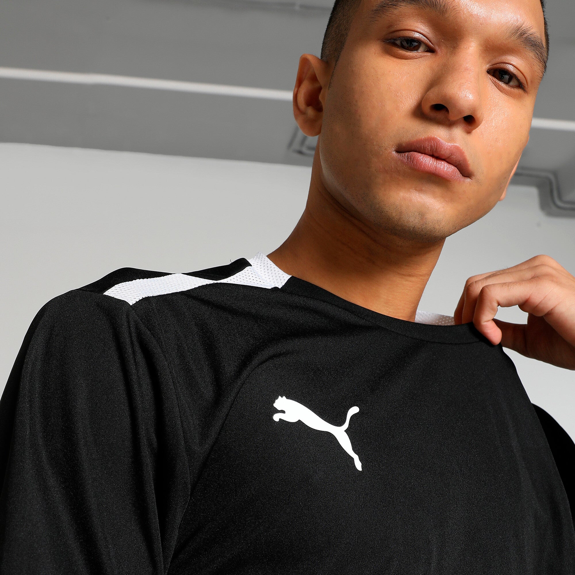 PUMA teamLIGA Football Jersey Men