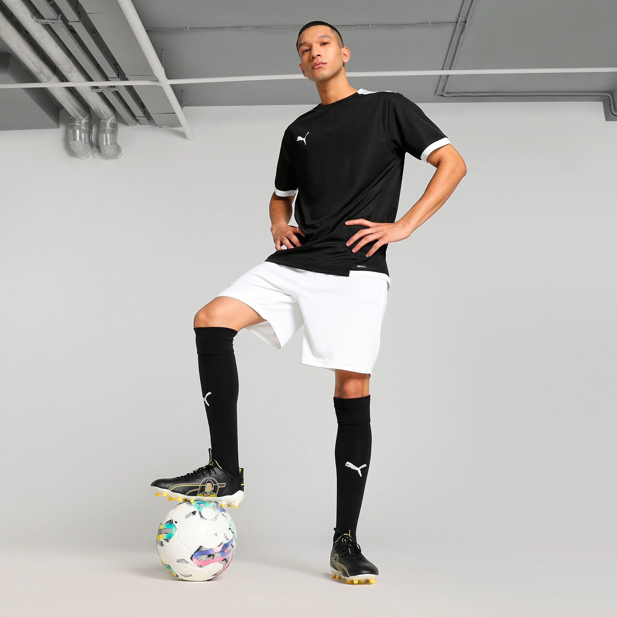 PUMA teamLIGA Football Jersey Men