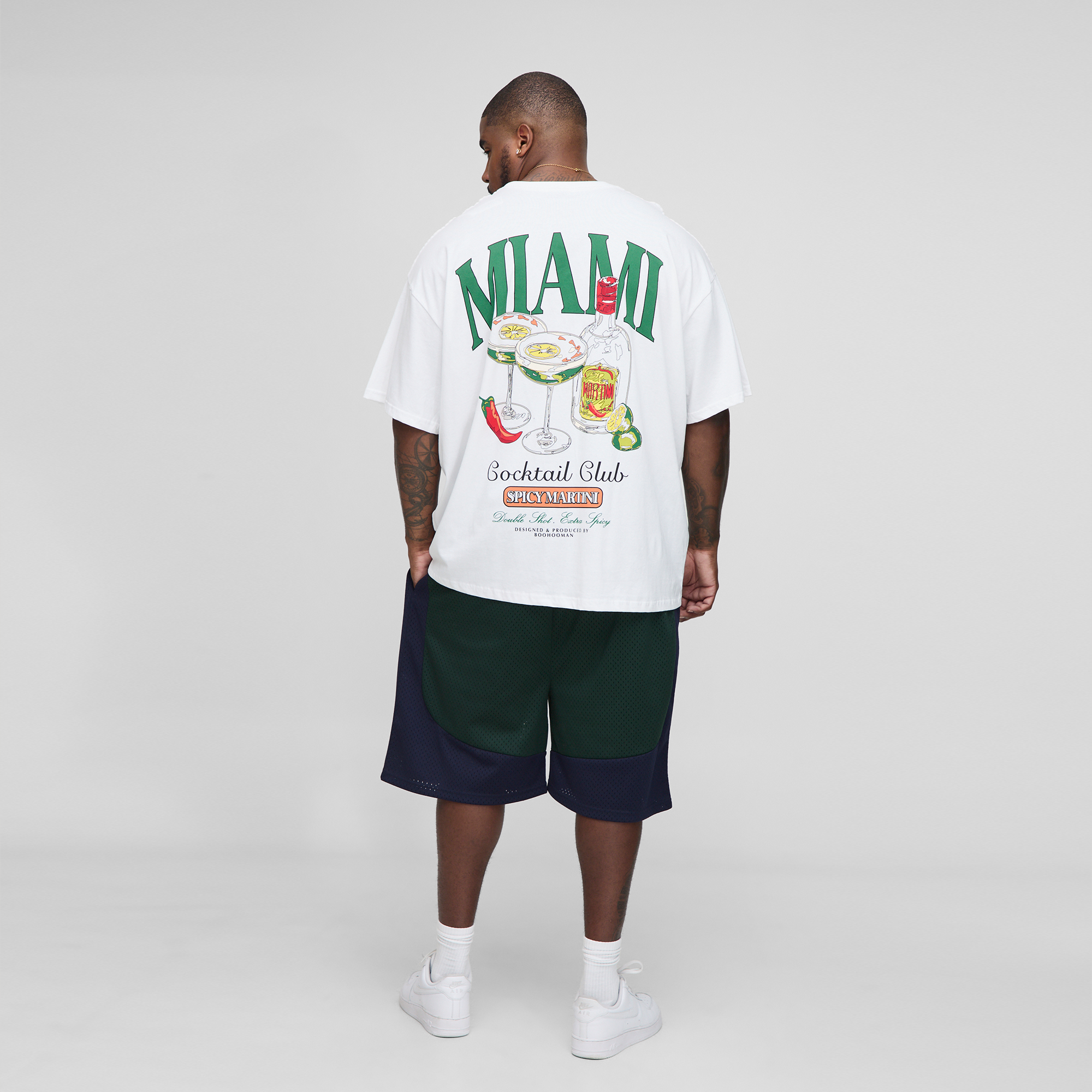 BOOHOOMAN Plus Oversized Miami Cocktail Club Printed T-Shirt
