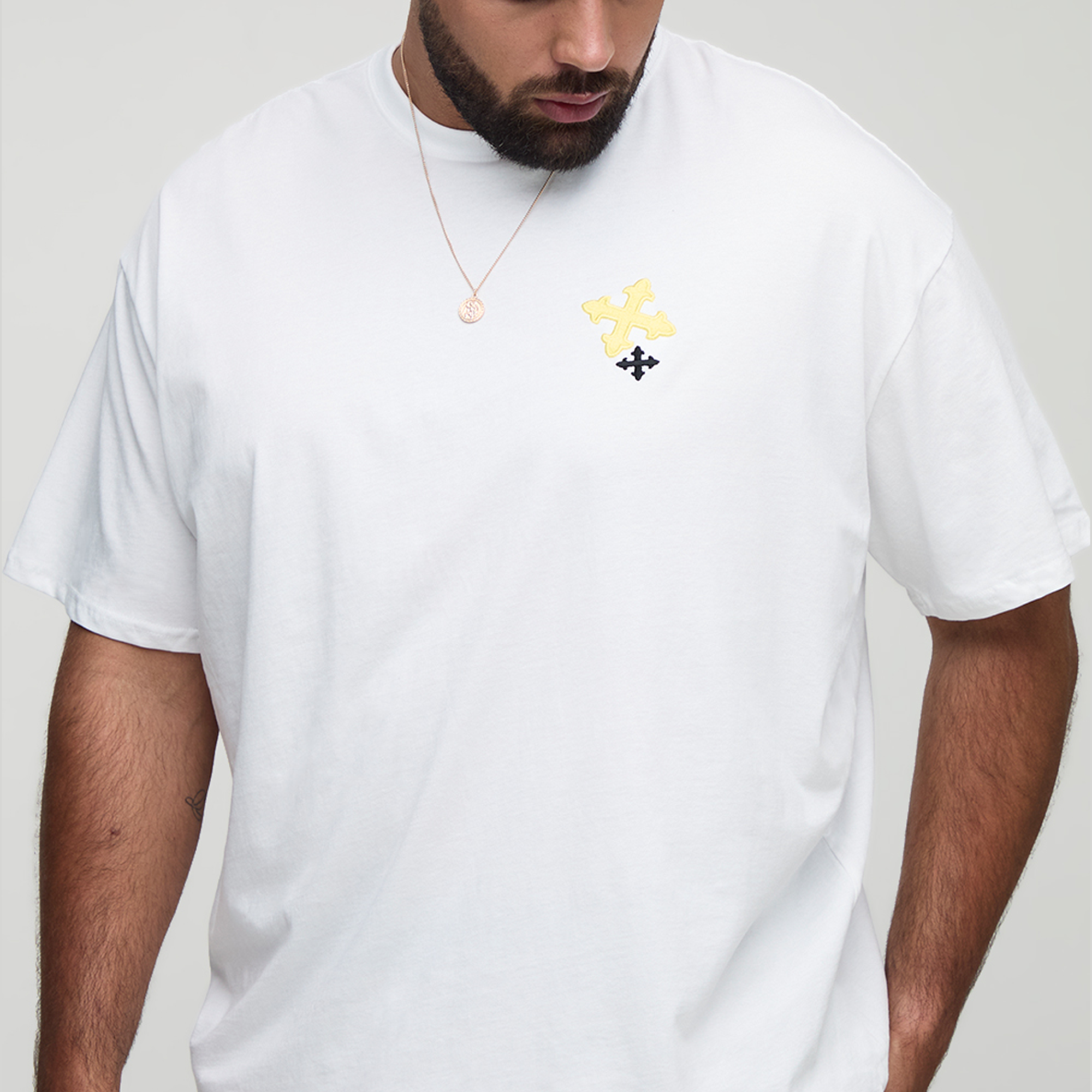 BOOHOOMAN Plus Oversized Cross Embroidery T-Shirt