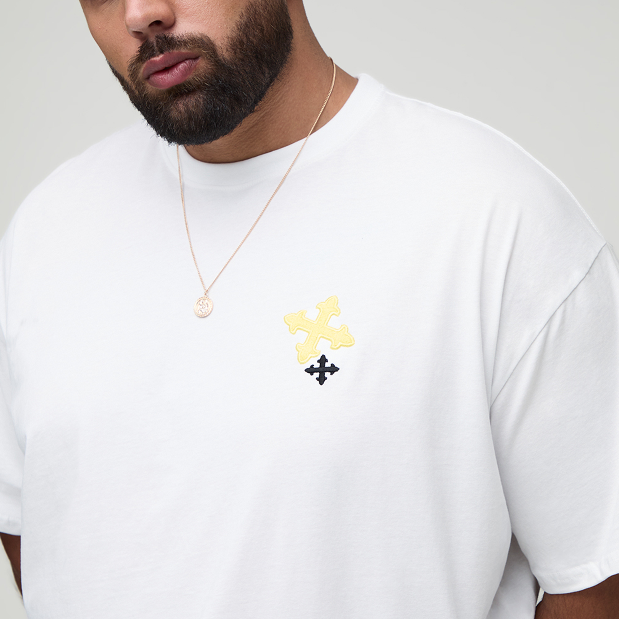 BOOHOOMAN Plus Oversized Cross Embroidery T-Shirt