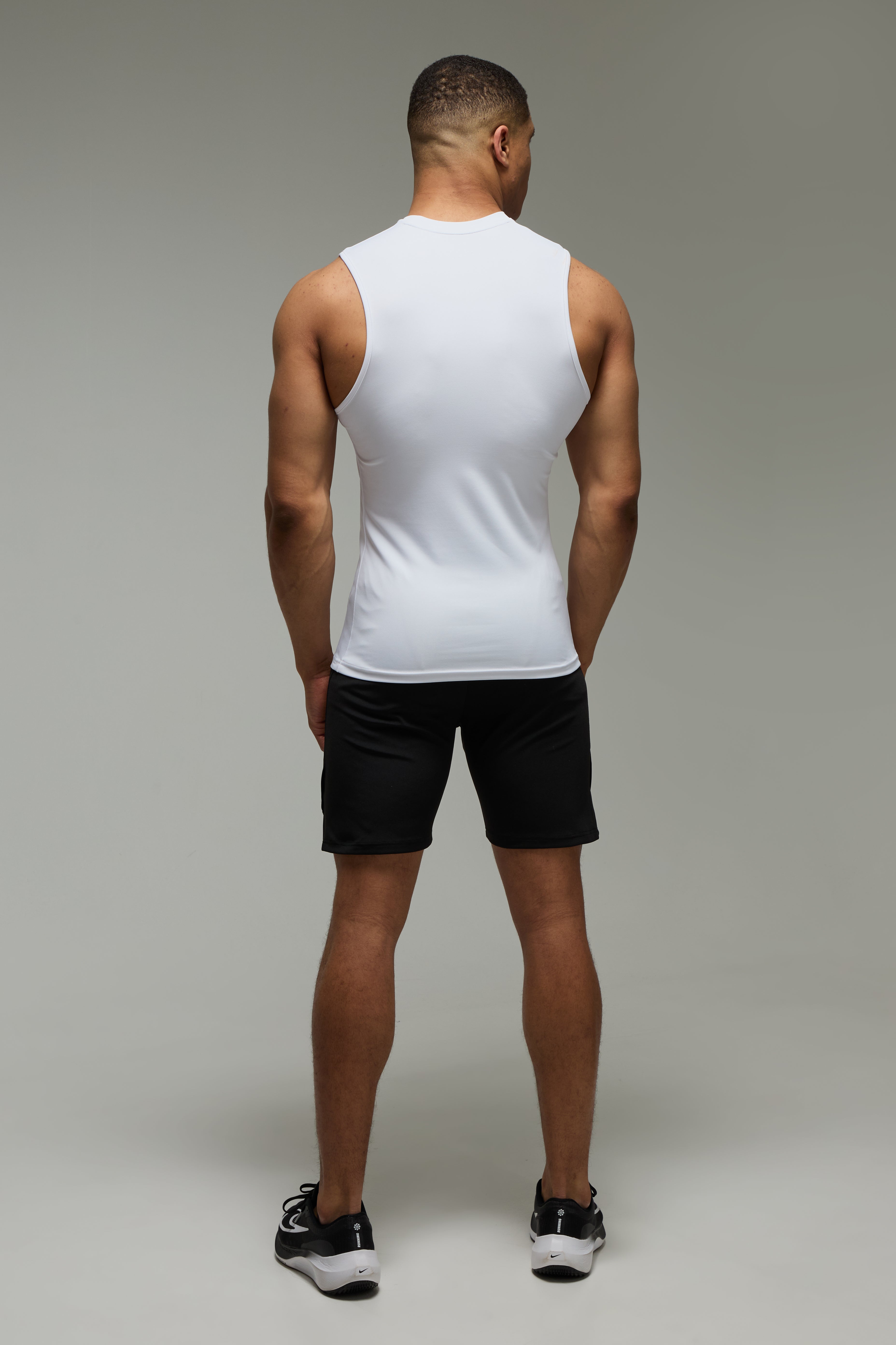 BOOHOOMAN Man Active Reflective Muscle Fit Performance Tank 2 Pack