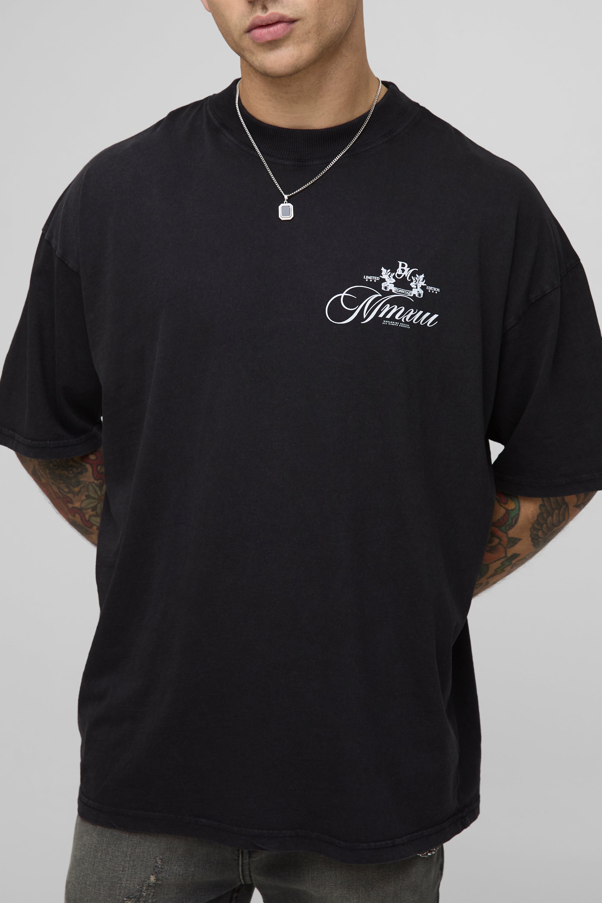 BOOHOOMAN Black Oversized Extended Neck BM Crest T-Shirt