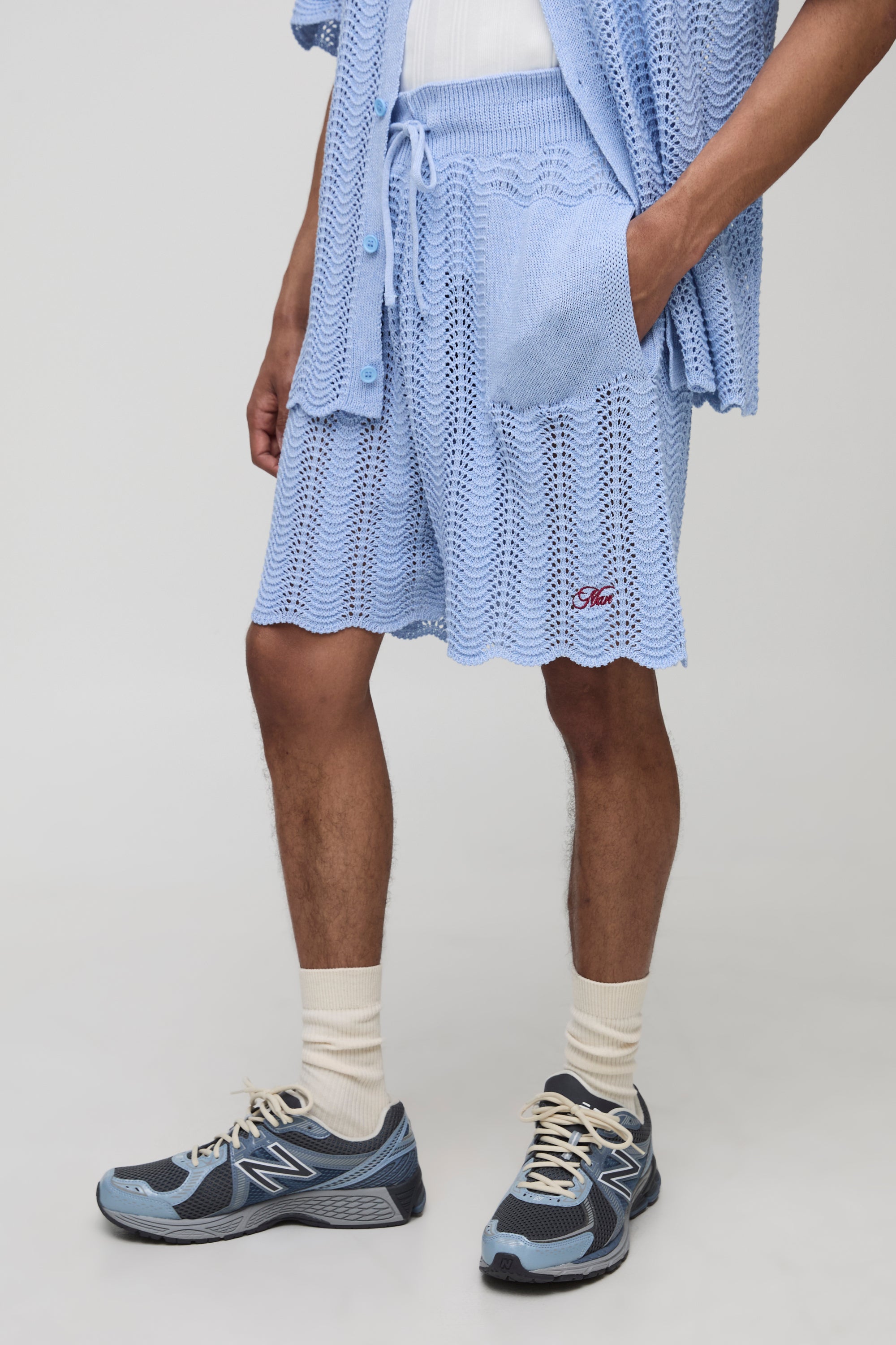 BOOHOOMAN Man Relaxed Embroidered Wavy Crochet Knitted Short