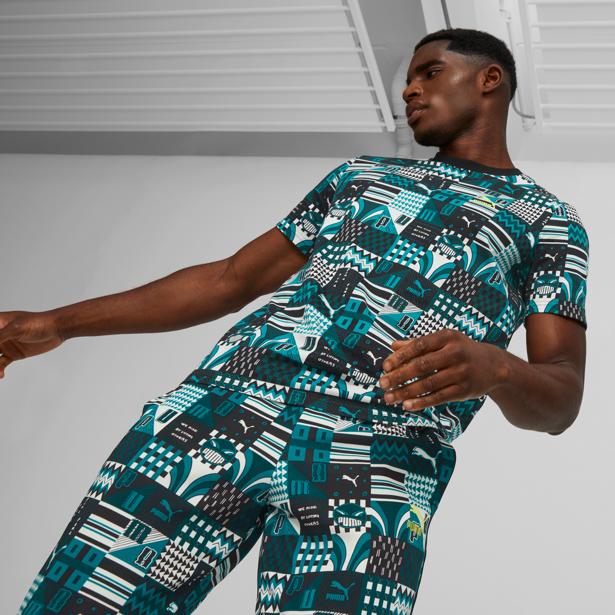 PUMA x Davido AOP Tee - PUMA T-shirt THE MIX