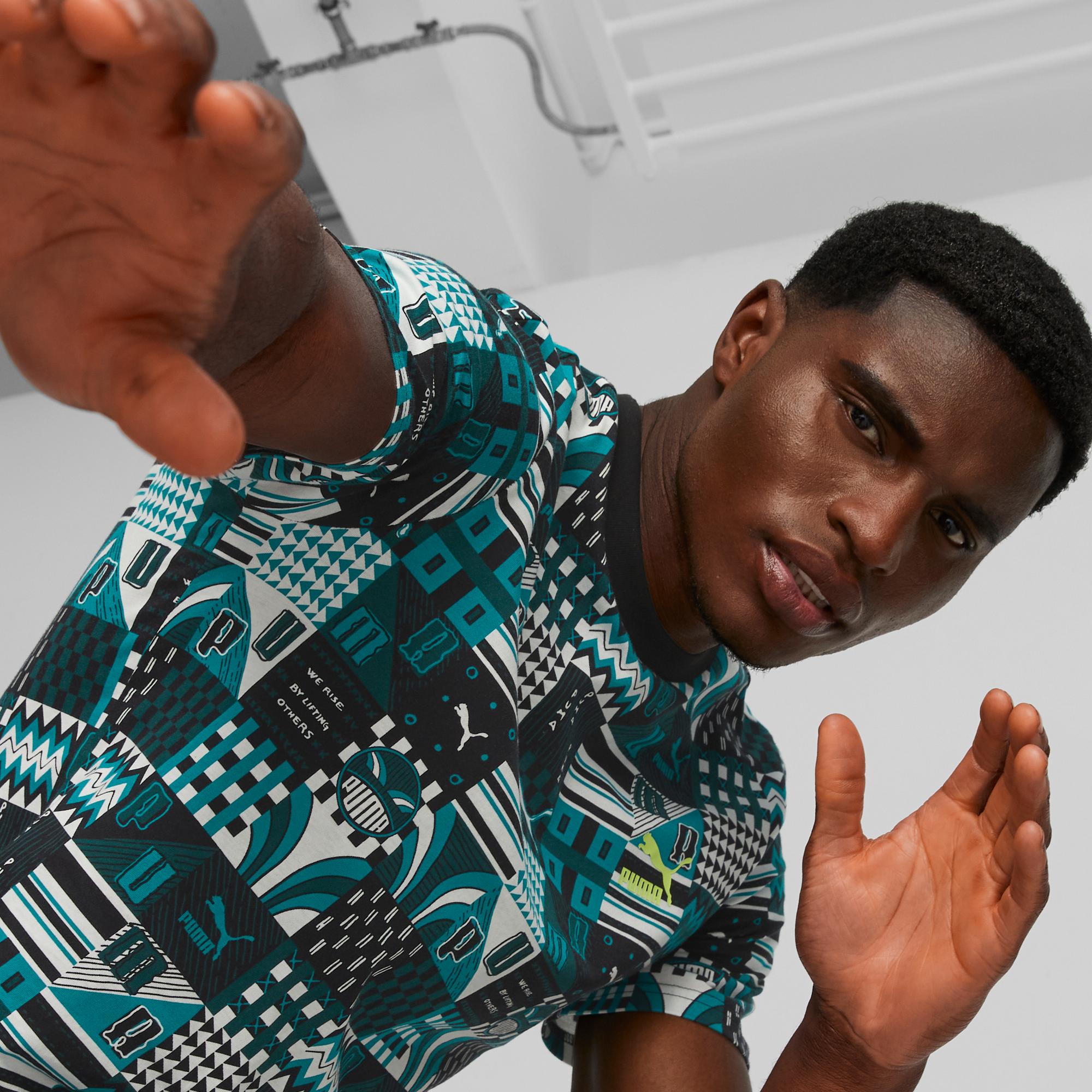 PUMA x Davido AOP Tee - PUMA T-shirt THE MIX