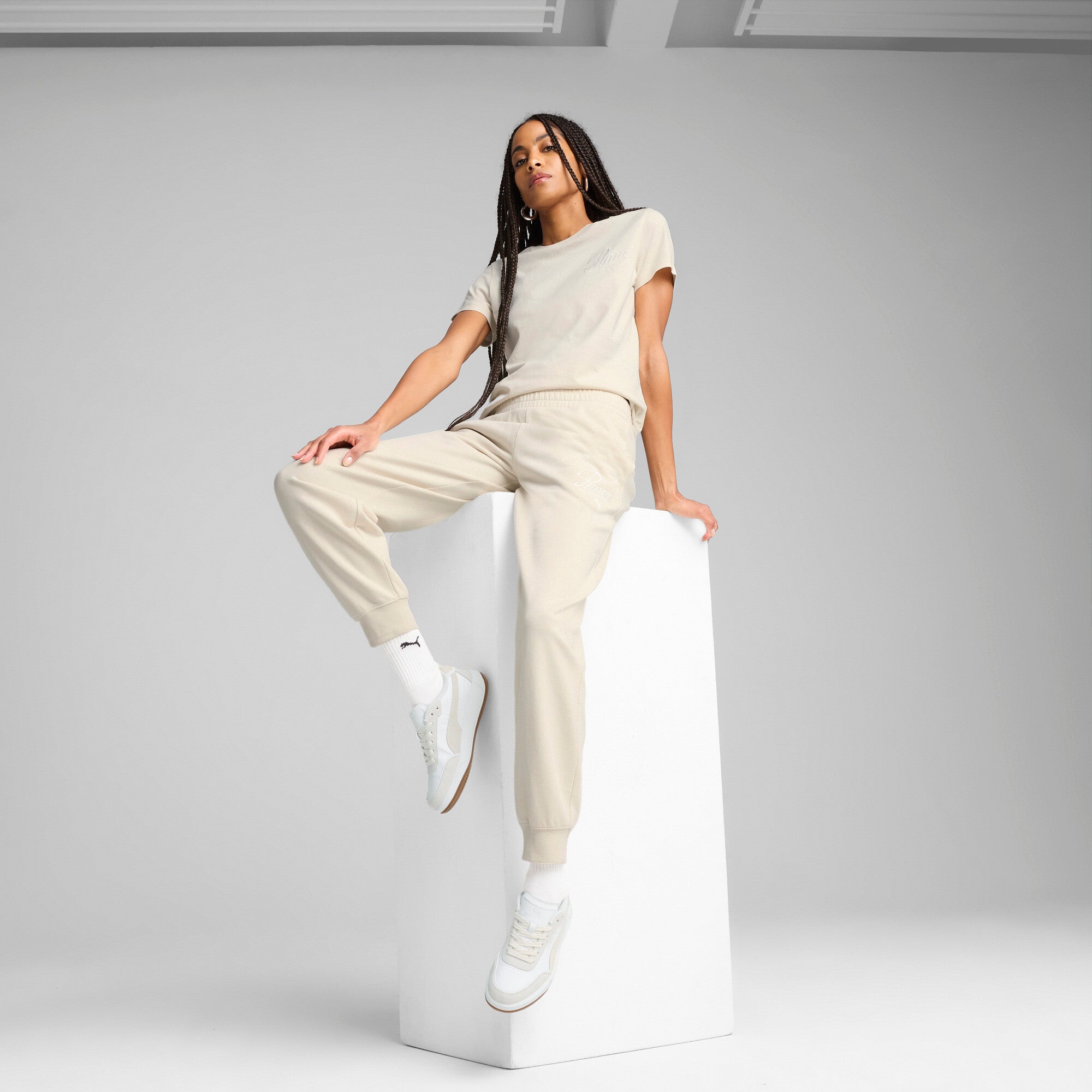PUMA Essentials Script Comfort Women's Sweatpants