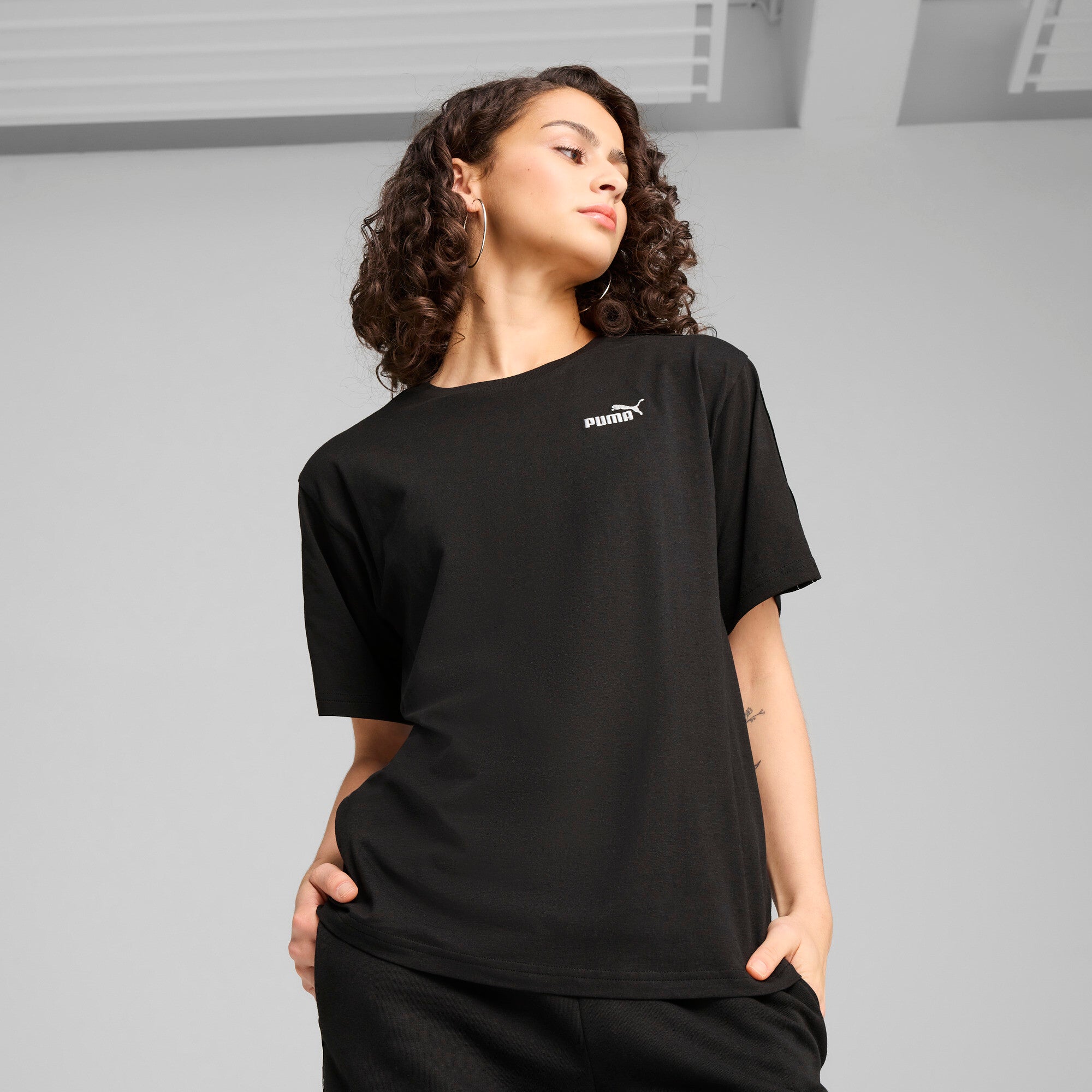 PUMA Essentials Tape Relaxed Tee Women