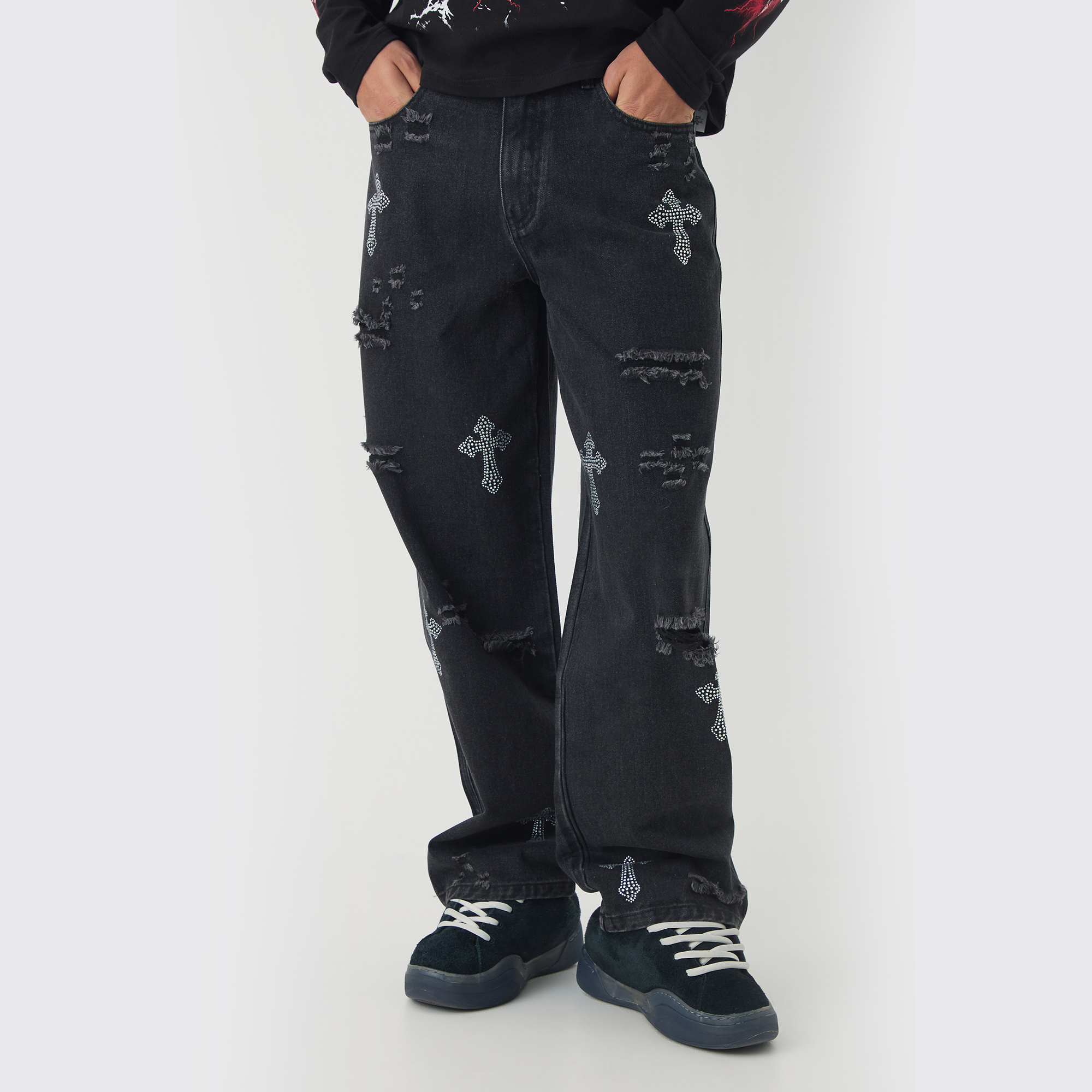 BOOHOOMAN Relaxed Fit Rhinestone Cross Ripped Washed Jeans