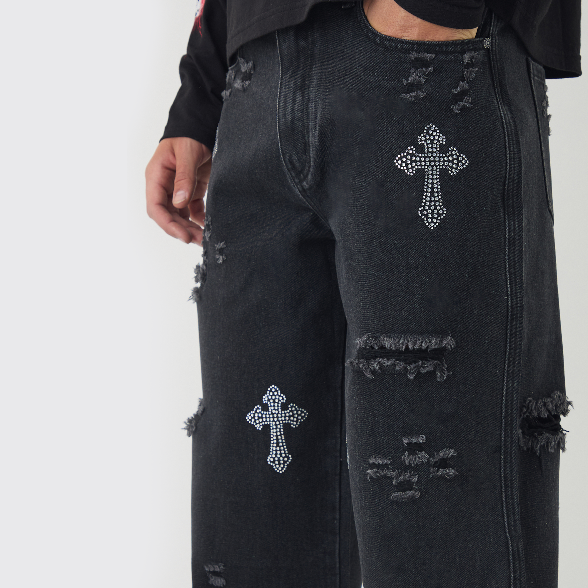 BOOHOOMAN Relaxed Fit Rhinestone Cross Ripped Washed Jeans