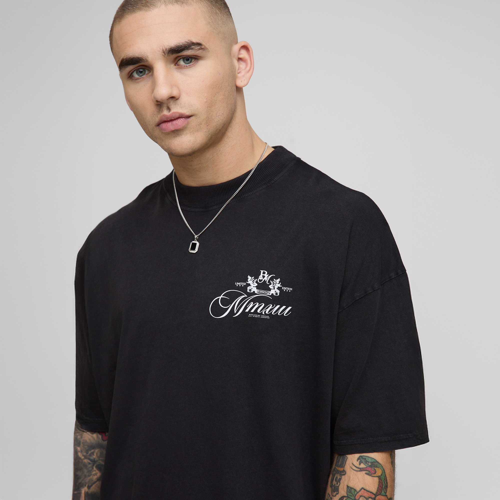 BOOHOOMAN Black Oversized Extended Neck BM Crest T-Shirt