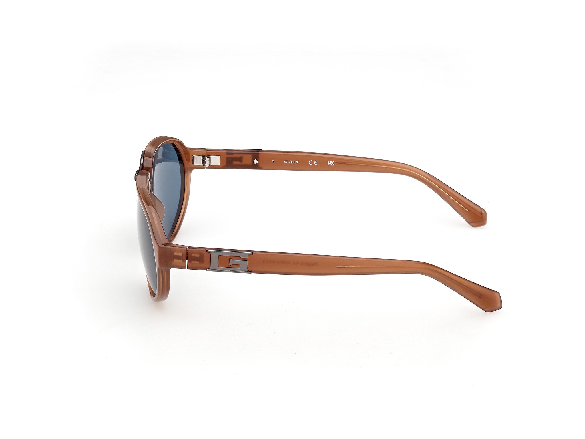 GUESS Men's Injected Pilot Sunglasses