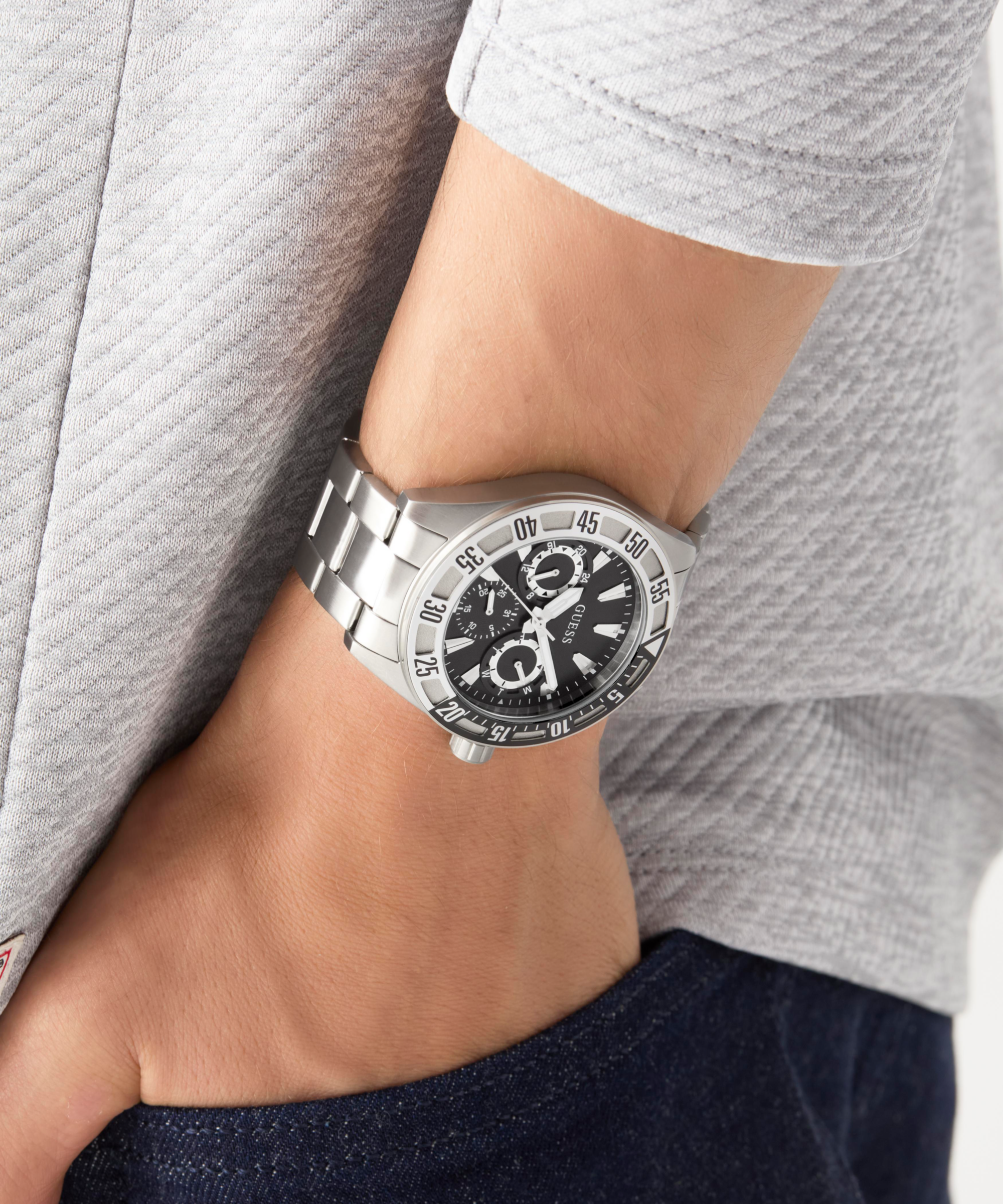 GUESS Mens Silver Tone Multi-Function Watch