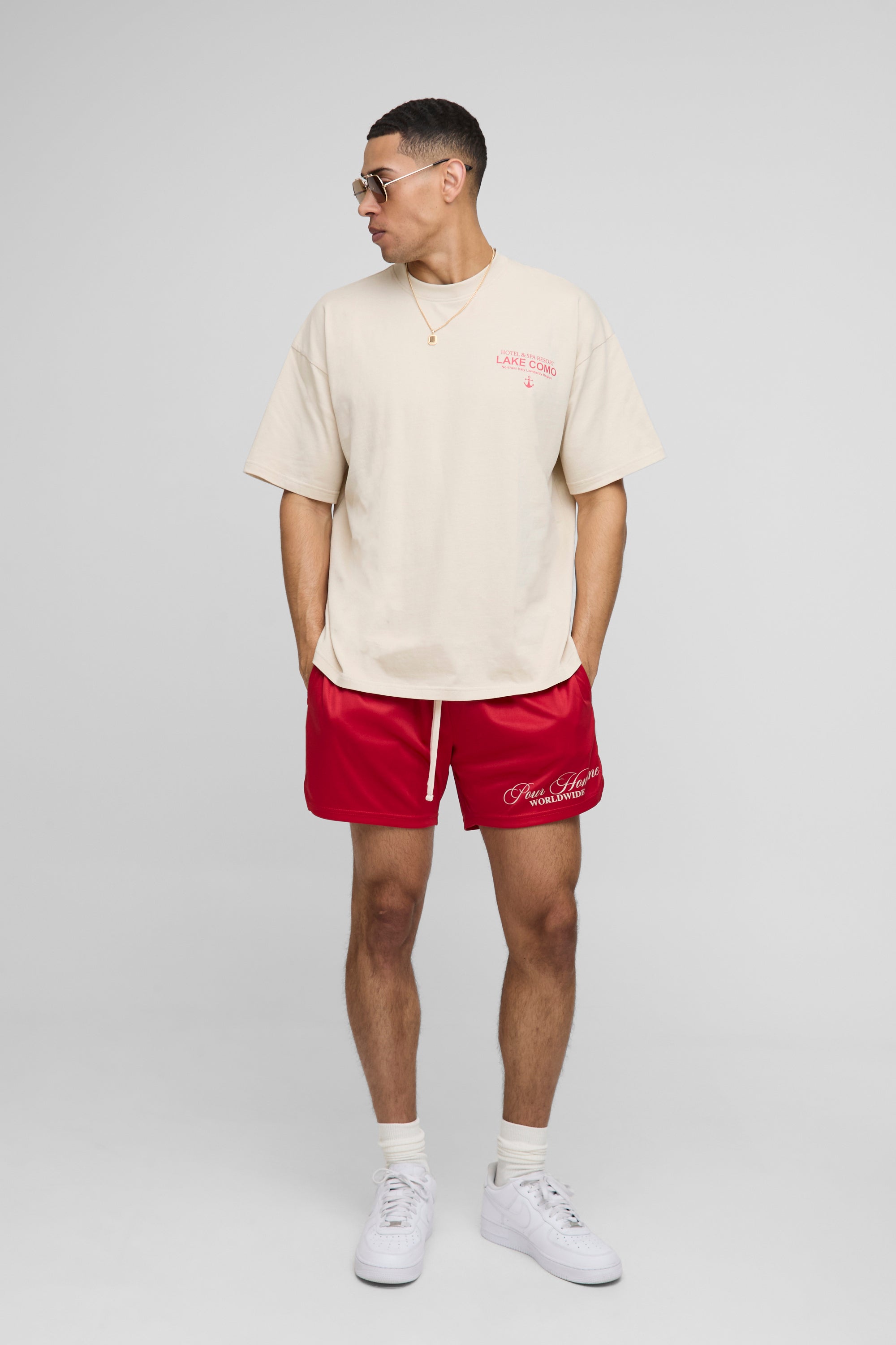 BOOHOOMAN Oversized Lake Como Text Graphic T-Shirt