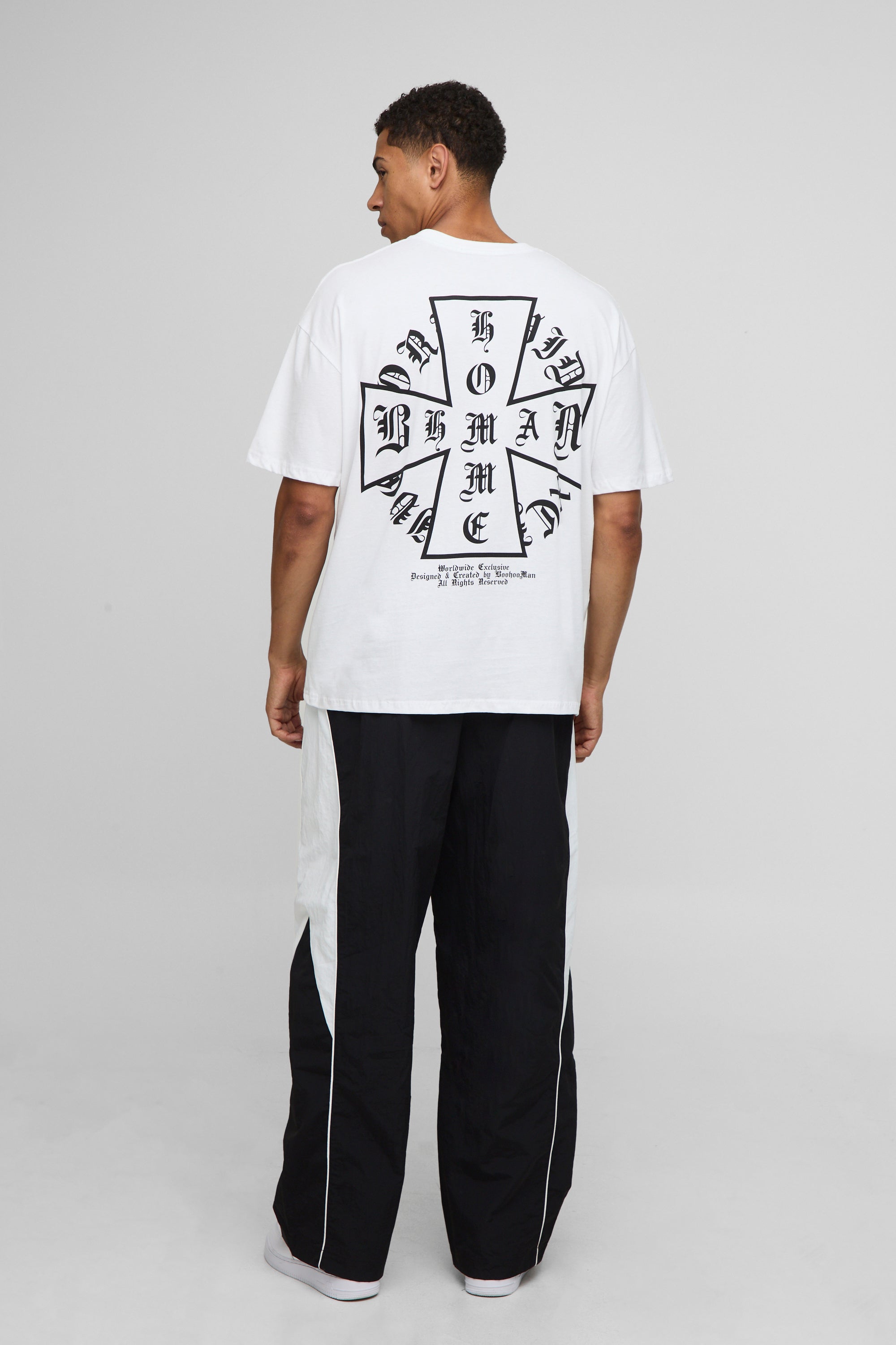 BOOHOOMAN White Oversized Homme Cross Printed T-Shirt