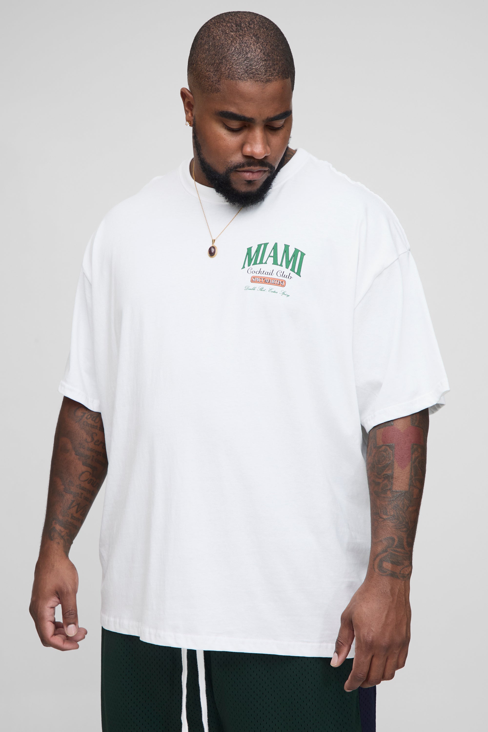 BOOHOOMAN Plus Oversized Miami Cocktail Club Printed T-Shirt