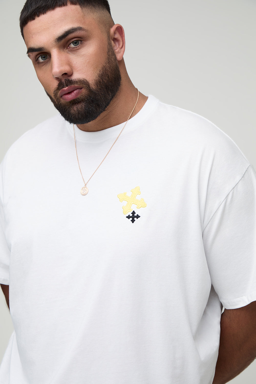 BOOHOOMAN Plus Oversized Cross Embroidery T-Shirt