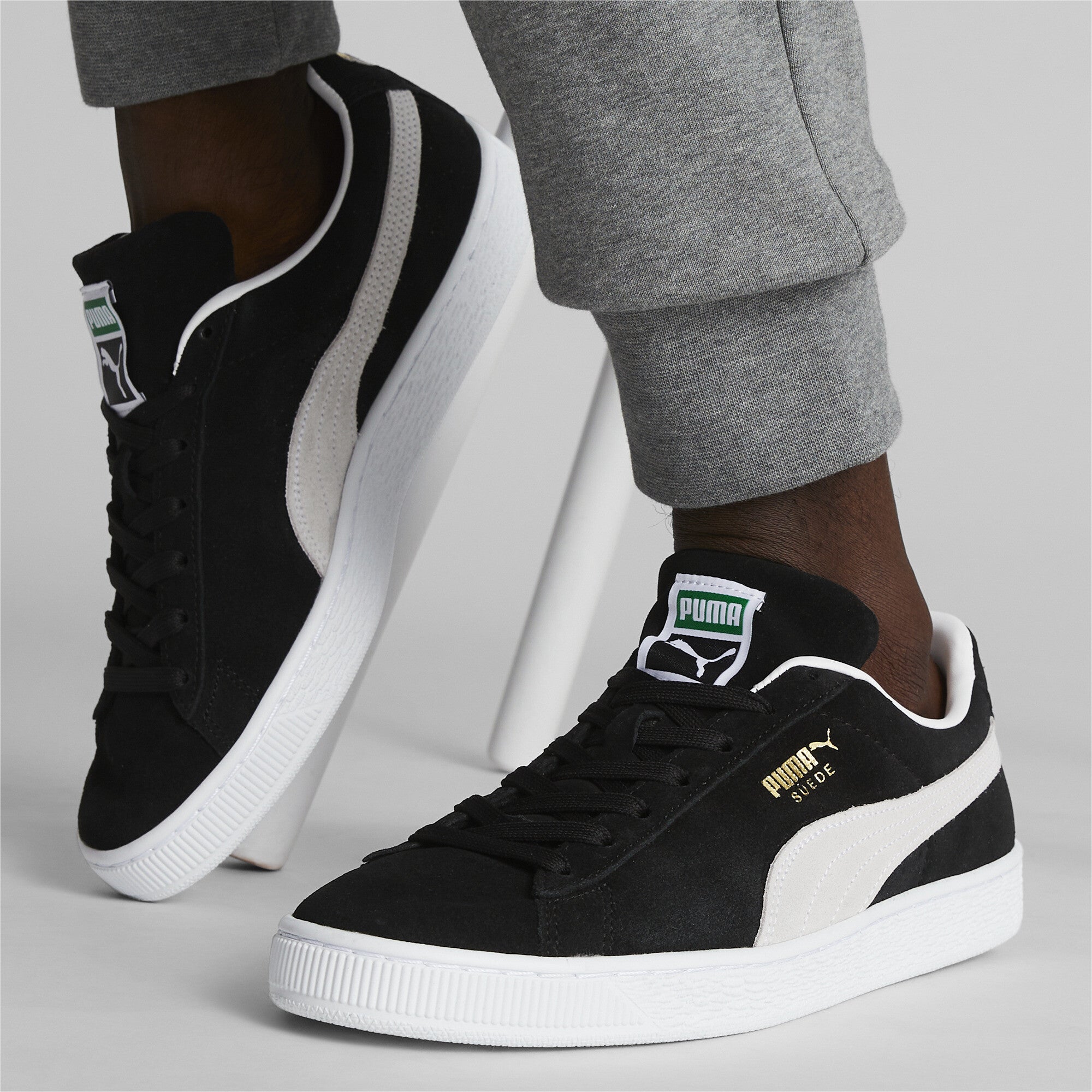 Suede Classic XXI - 6½ / Puma Black-Puma White - PUMA Footwear THE MIX