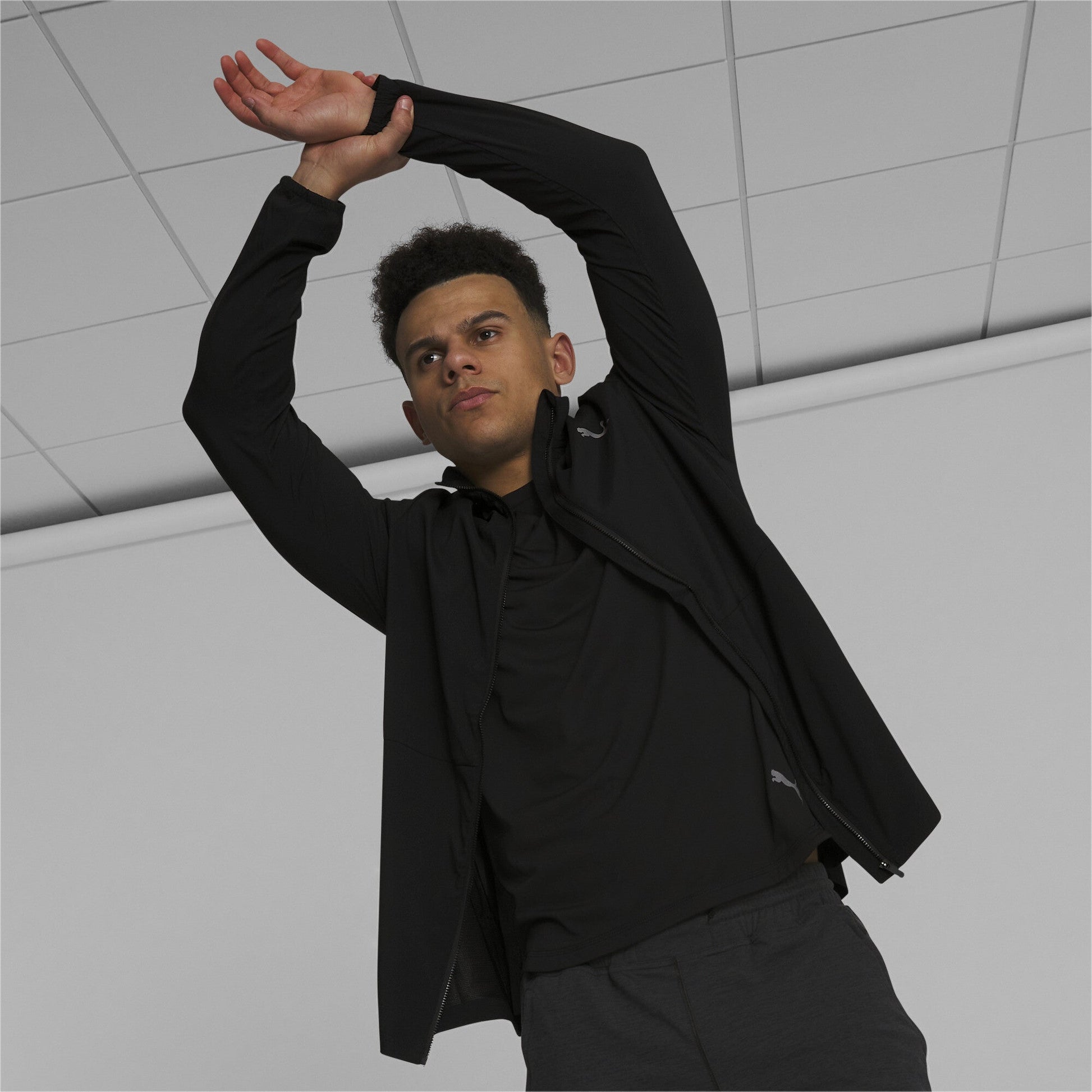 Run Favorite Woven Jacket M - XL / PUMA Black - PUMA Apparel THE MIX